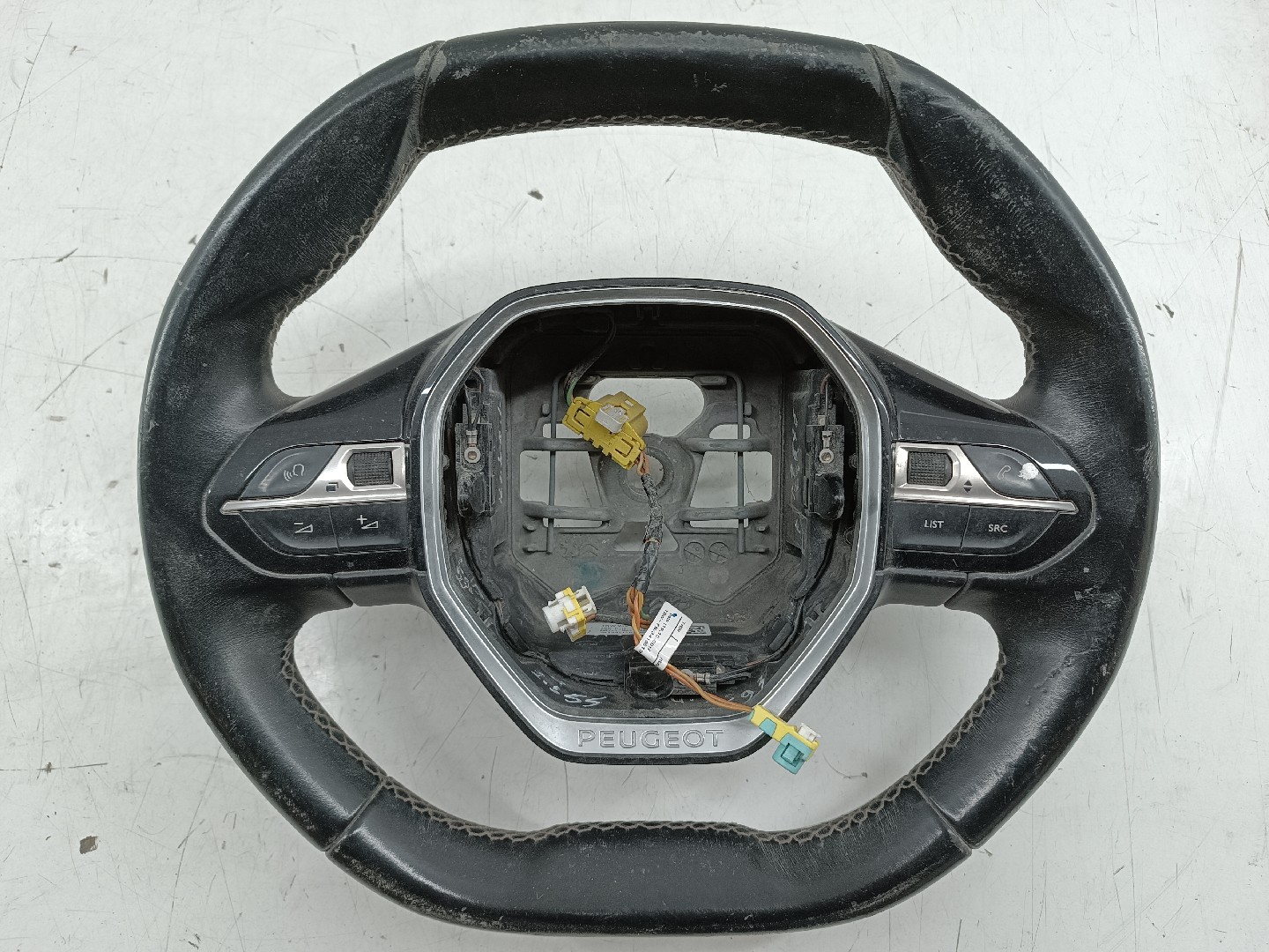 Volante PEUGEOT 3008 SUV (M_) | 16 -  Imagem-7