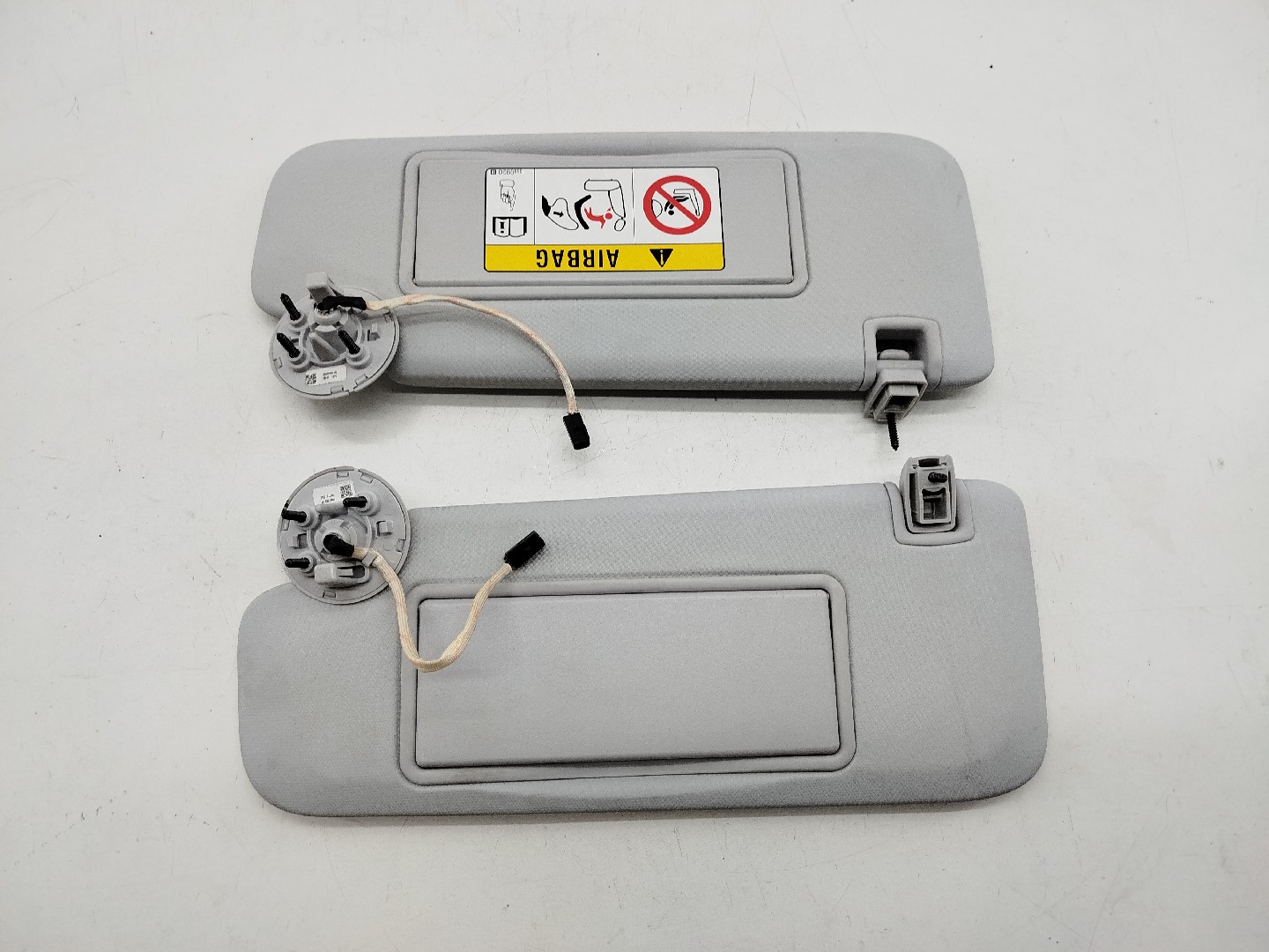 Palas de sol direita e esquerda OPEL CROSSLAND X (P17) | 17 - 