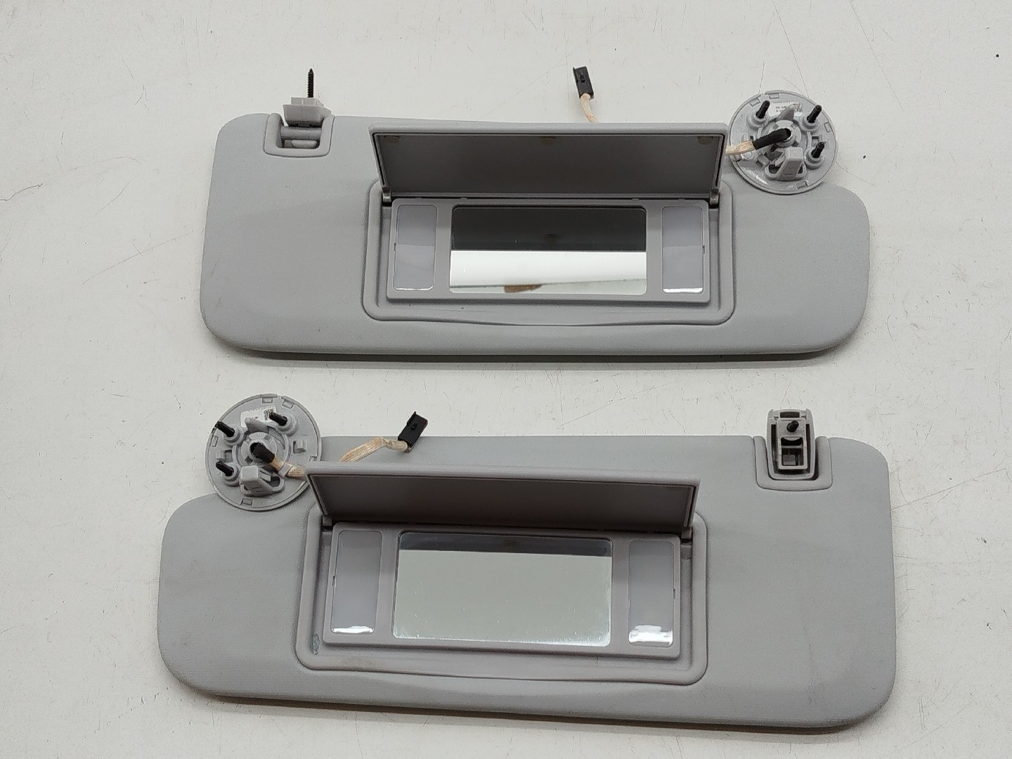 Palas de sol direita e esquerda OPEL CROSSLAND X (P17) | 17 -  Imagem-4