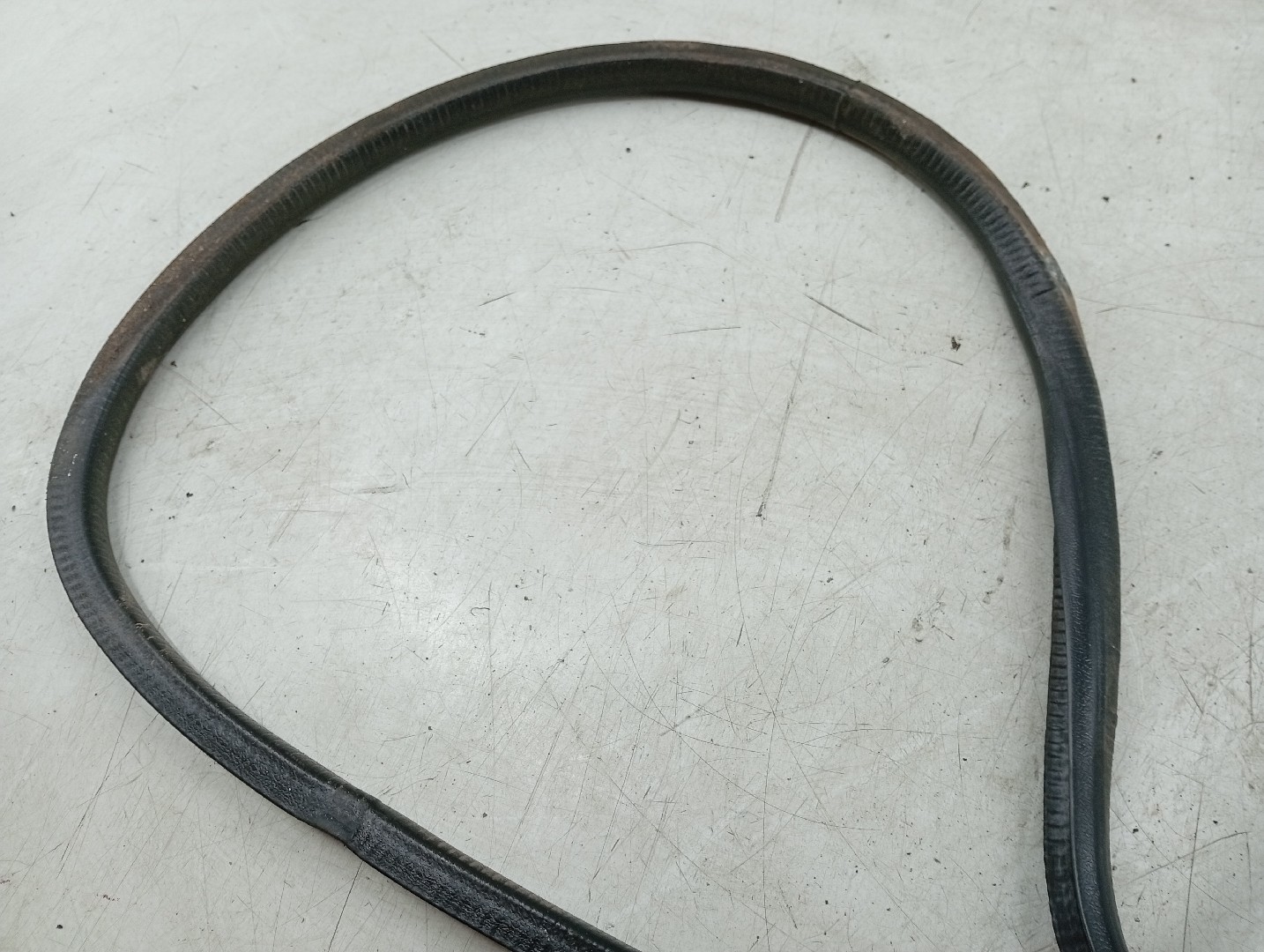 Borracha de Vidro HYUNDAI H-1 / STAREX Veículo multiuso (A1) | 97 -  Imagem-2