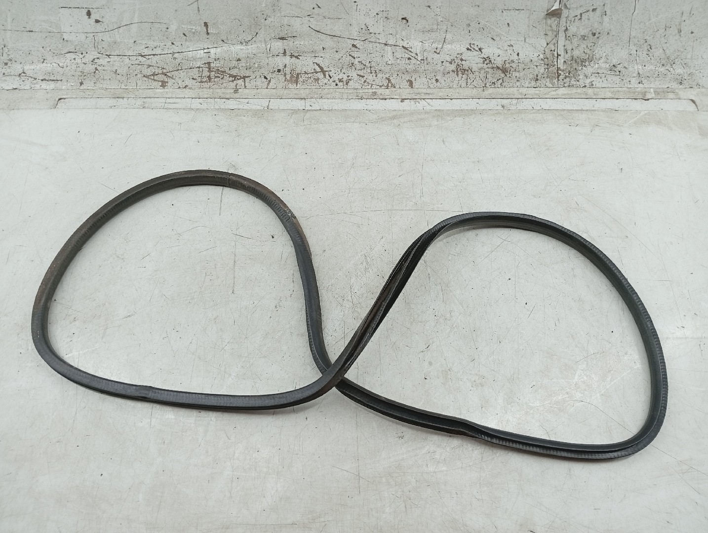 Borracha de Vidro HYUNDAI H-1 / STAREX Veículo multiuso (A1) | 97 -  Imagem-3