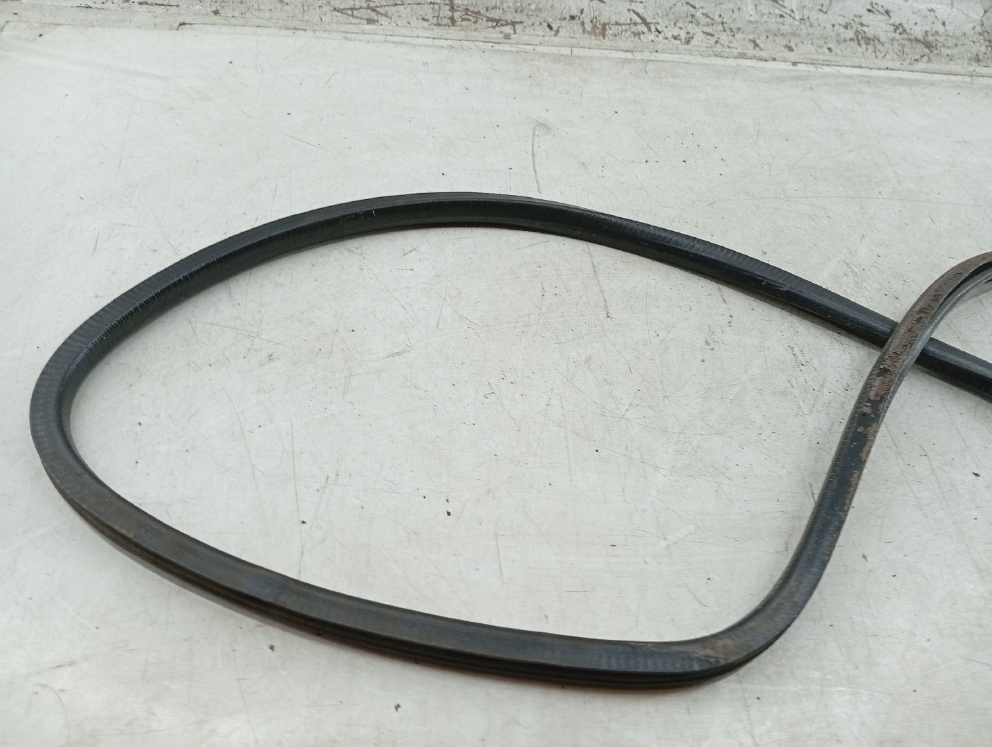 Borracha de Vidro HYUNDAI H-1 / STAREX Veículo multiuso (A1) | 97 -  Imagem-1