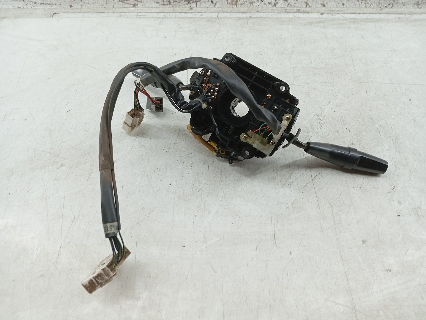 Comutador luzes,piscas,limp vidros e fita airbag HYUNDAI H-1 / STAREX Veículo multiuso (A1) | 97 -  Imagem-5