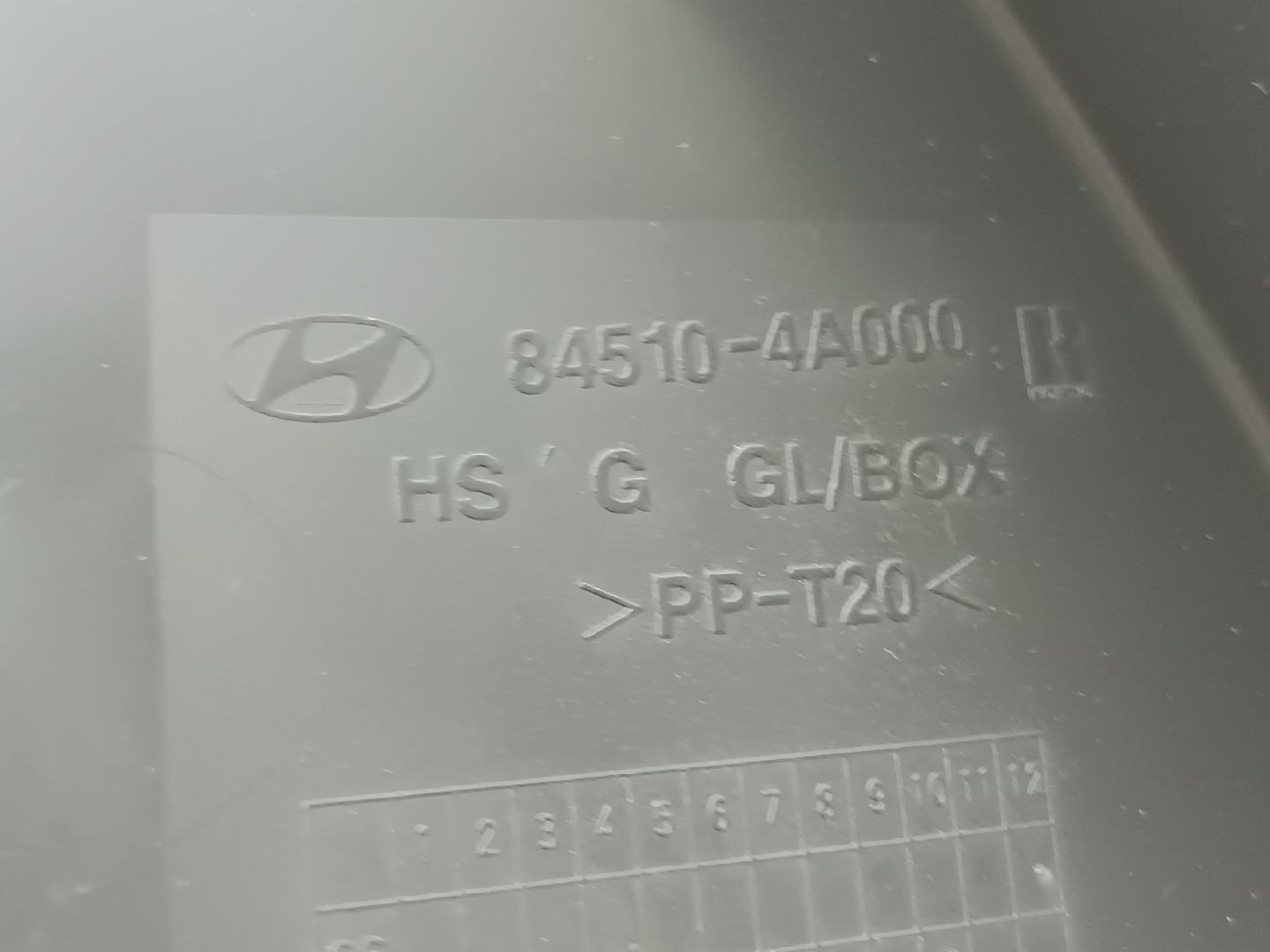 Porta luvas HYUNDAI H-1 / STAREX Veículo multiuso (A1) | 97 -  Imagem-2