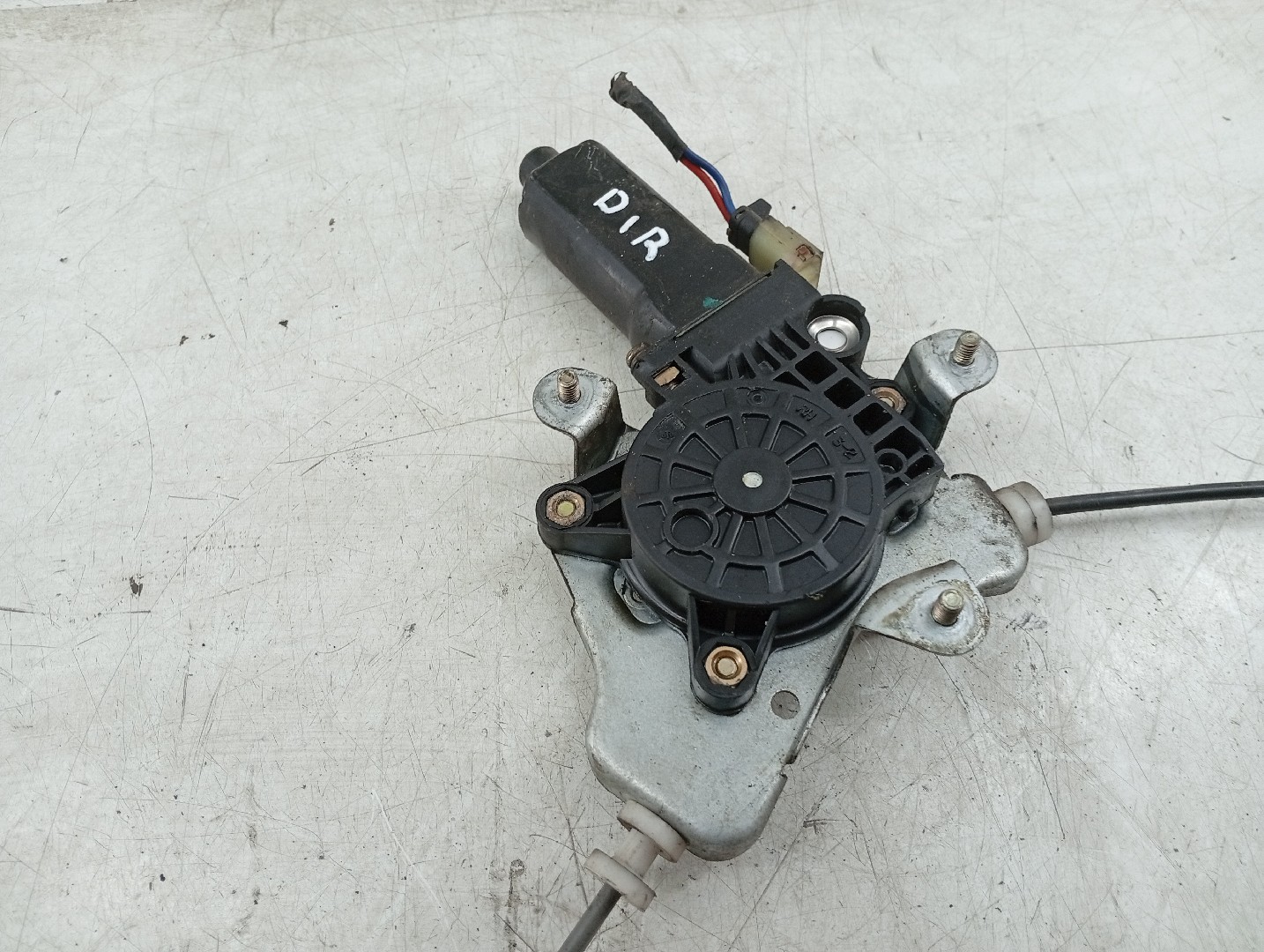 Motor e elevador de vidro frente direito HYUNDAI H-1 / STAREX Veículo multiuso (A1) | 97 -  Imagem-1