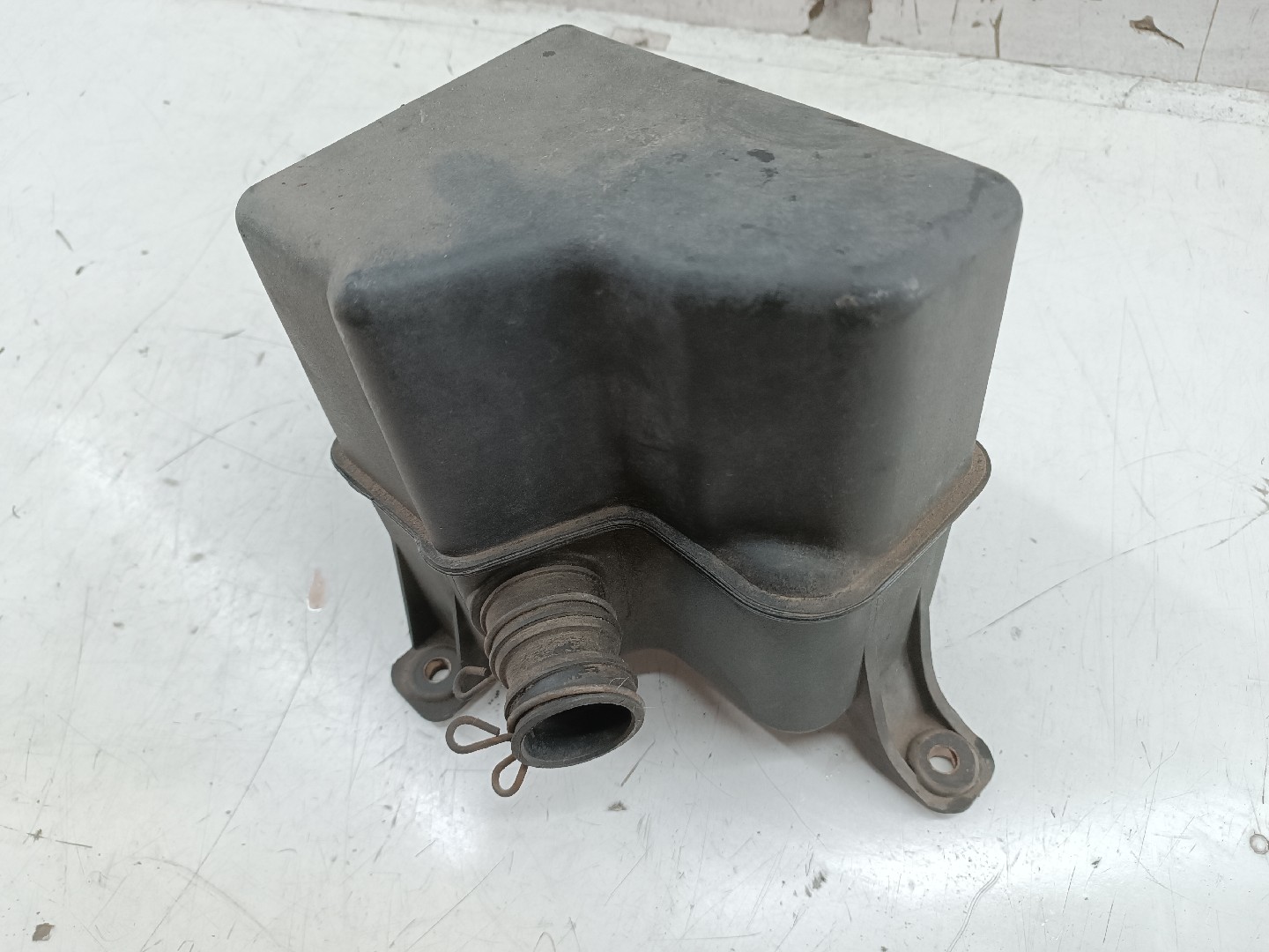 Ressonador de ar HYUNDAI H-1 / STAREX Veículo multiuso (A1) | 97 -  Imagem-3