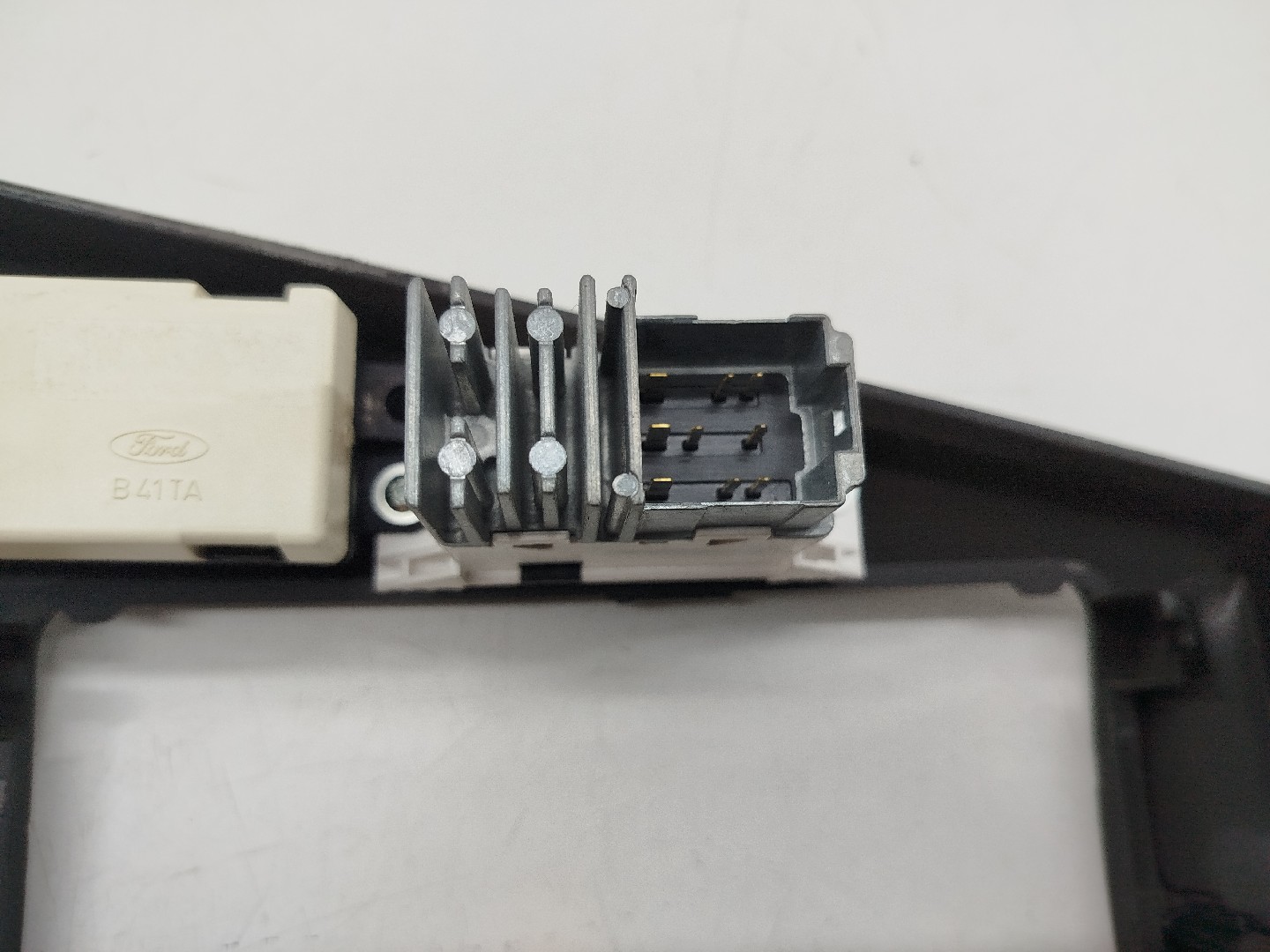 Comando da Sofagem FORD FOCUS (DAW, DBW) | 98 - 09 Imagem-4