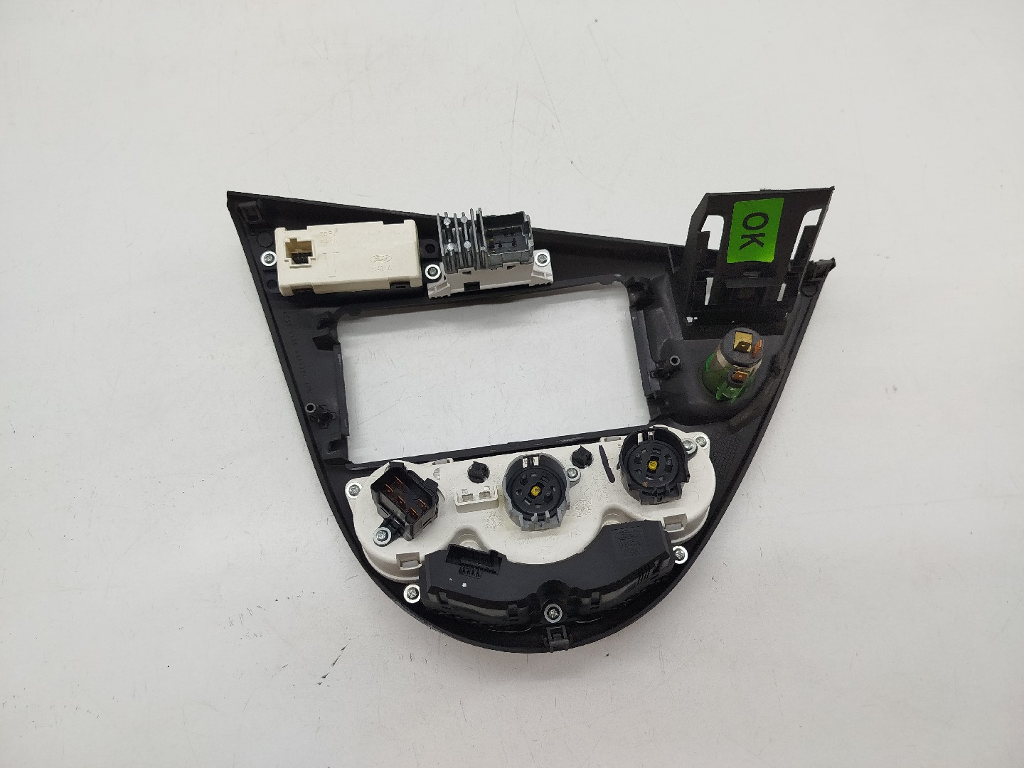 Comando da Sofagem FORD FOCUS (DAW, DBW) | 98 - 09 Imagem-3