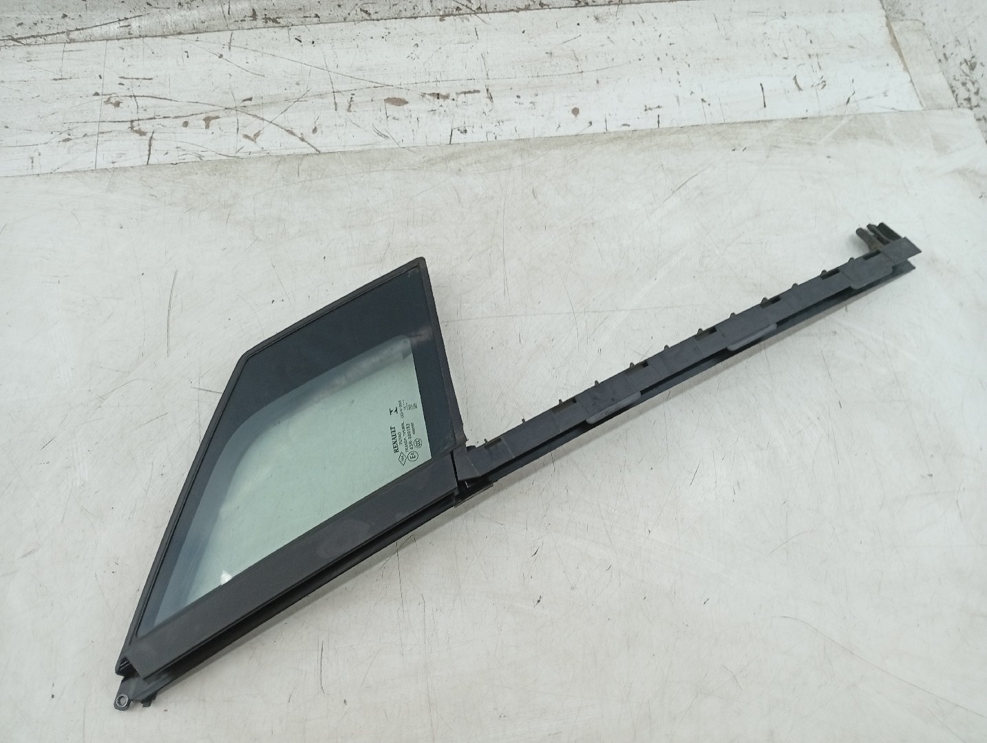 Vidro Triangular Porta Frente Direito RENAULT CAPTUR I (J5_, H5_) | 13 - 