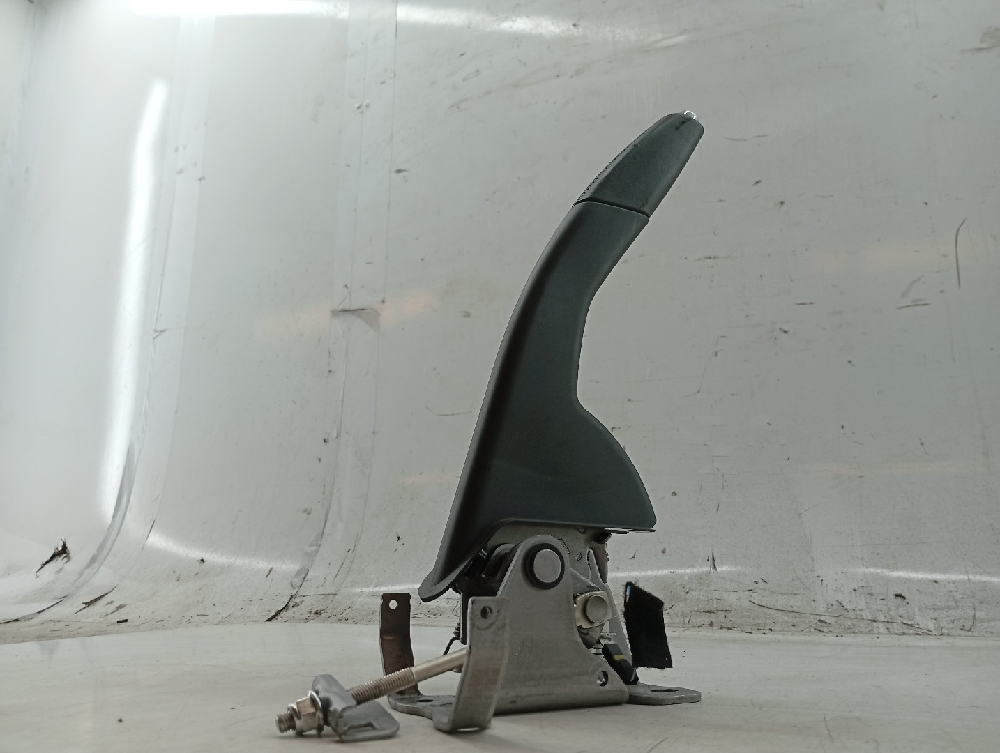 Travão de mão RENAULT CAPTUR I (J5_, H5_) | 13 -  Imagem-1