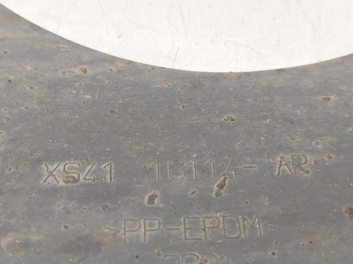 Cava de Roda Frente Direita FORD FOCUS (DAW, DBW) | 98 - 09 Imagem-1