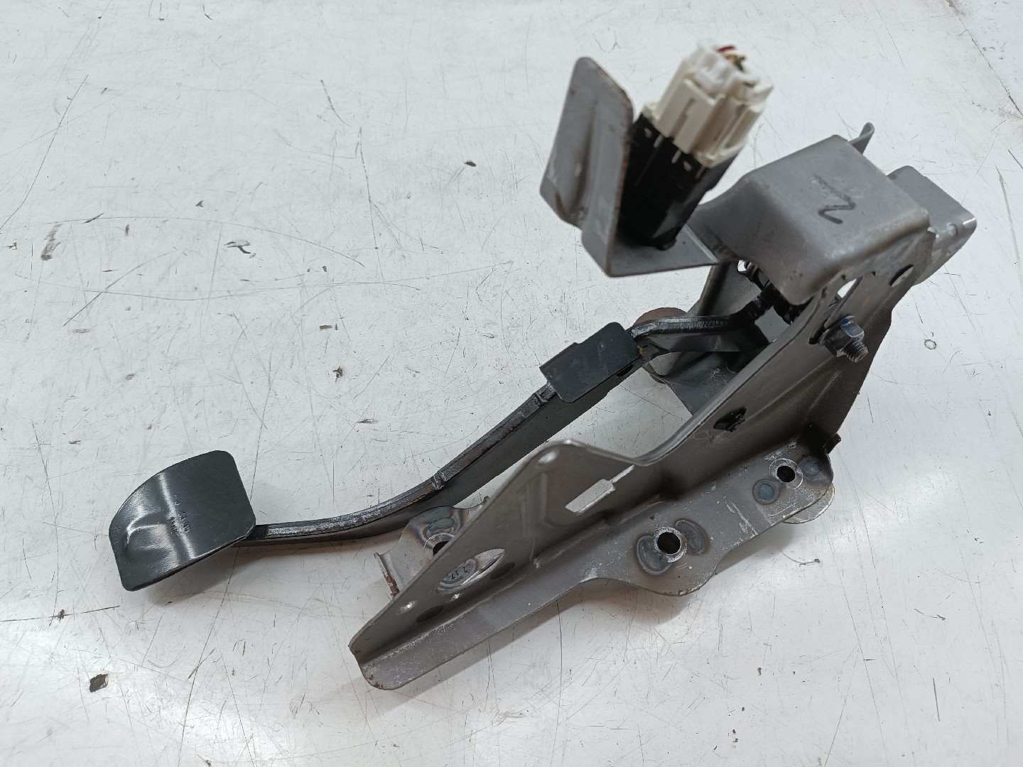 Pedal de travão RENAULT CAPTUR I (J5_, H5_) | 13 -  Imagem-4