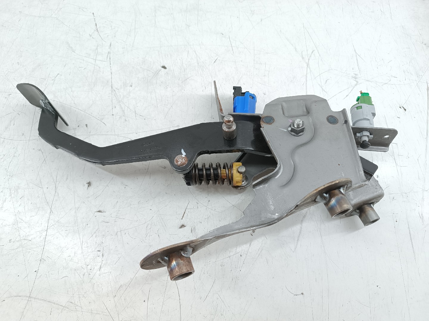 Pedal de embraiagem RENAULT CAPTUR I (J5_, H5_) | 13 - 