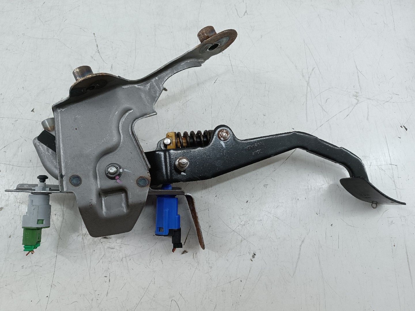 Pedal de embraiagem RENAULT CAPTUR I (J5_, H5_) | 13 -  Imagem-1