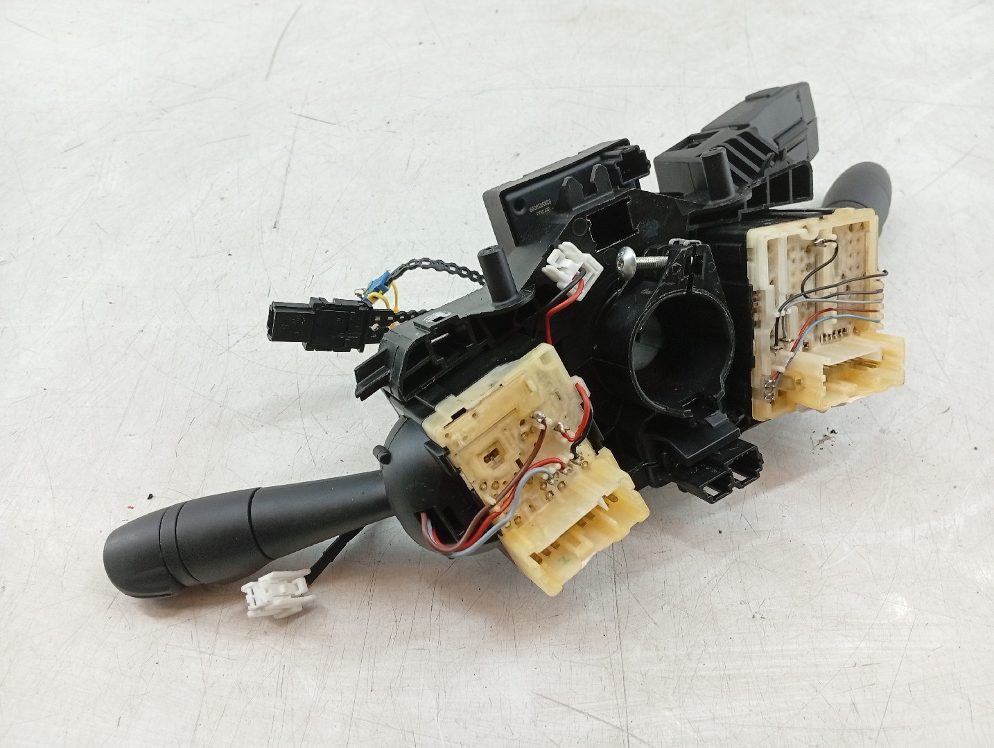 Comutador luzes,piscas,limp vidros e fita airbag RENAULT CAPTUR I (J5_, H5_) | 13 -  Imagem-3