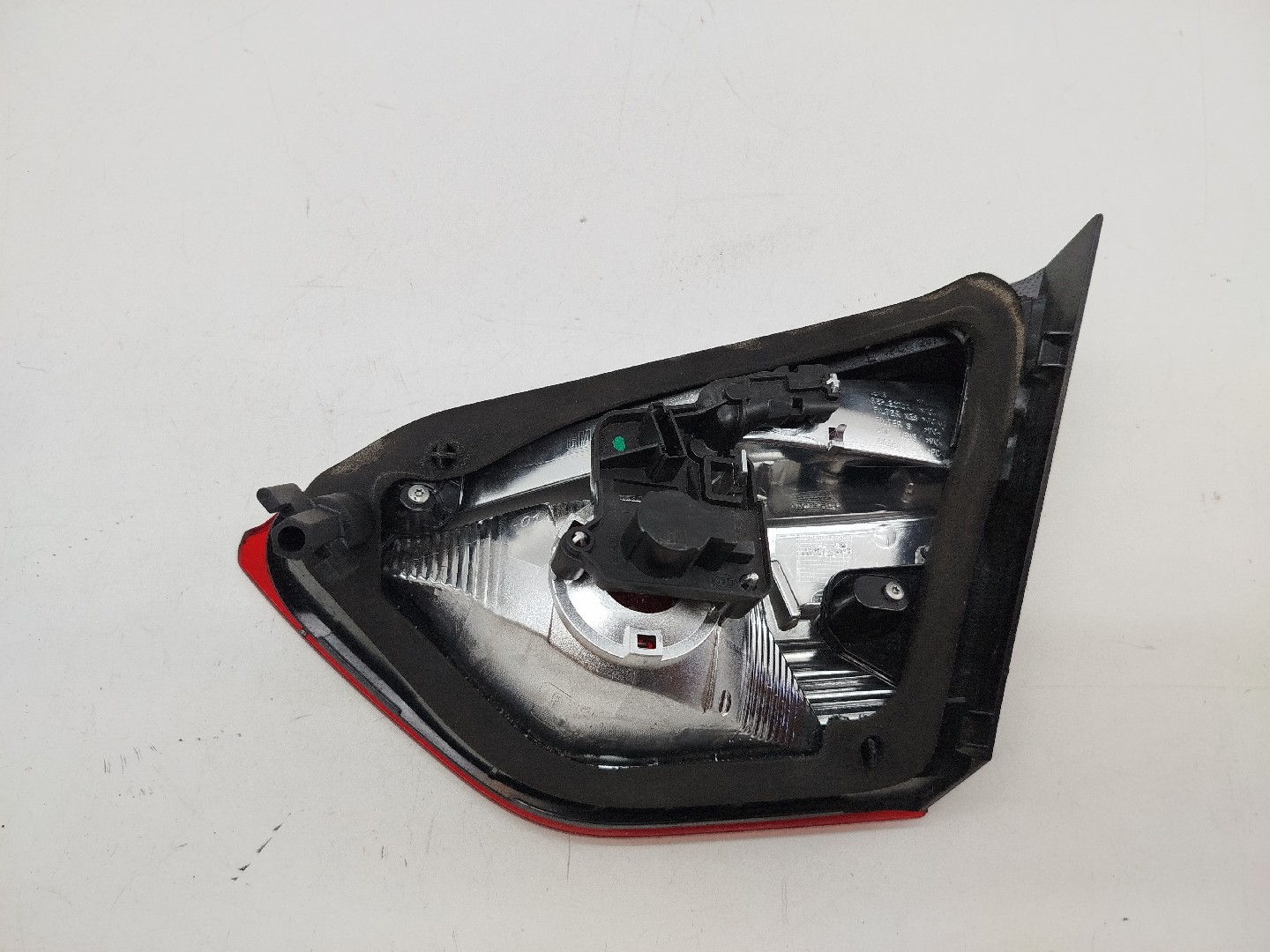 Farolim da Mala Esquerdo OPEL CROSSLAND X (P17) | 17 -  Imagem-1