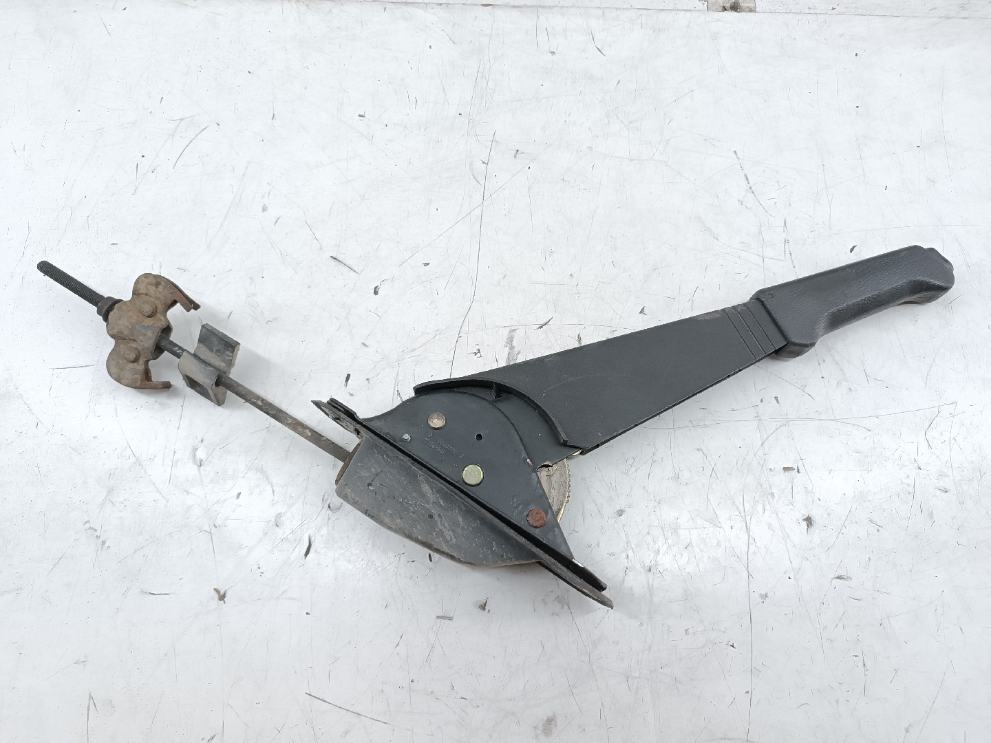 Travão de mão RENAULT CLIO I (B/C57_, 5/357_) | 90 - 98