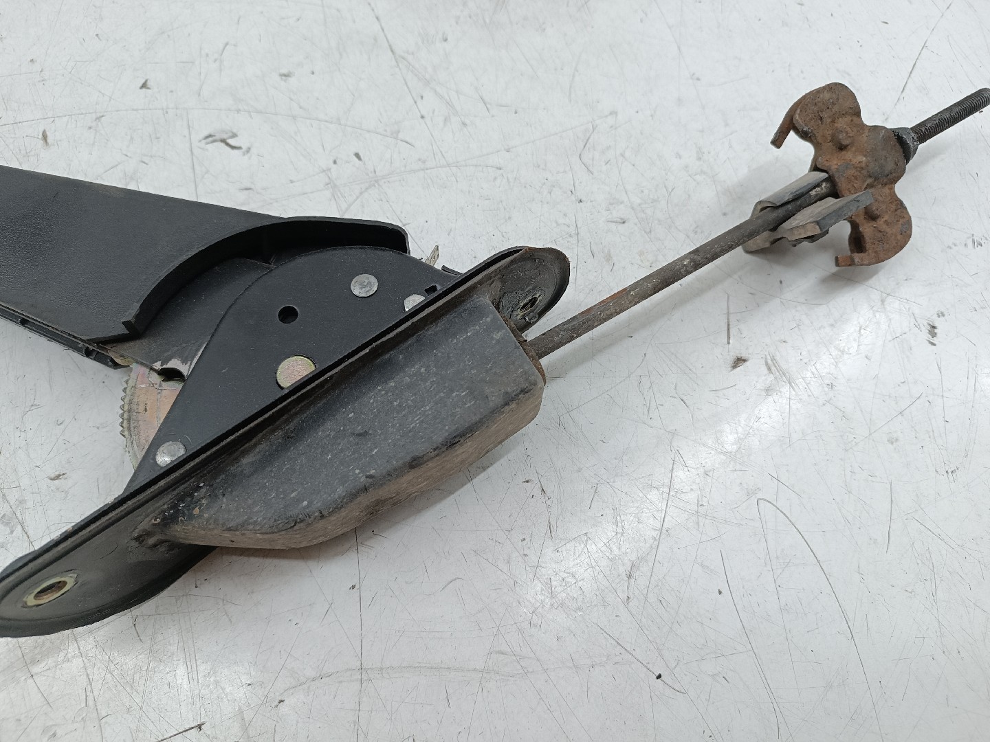 Travão de mão RENAULT CLIO I (B/C57_, 5/357_) | 90 - 98 Imagem-3