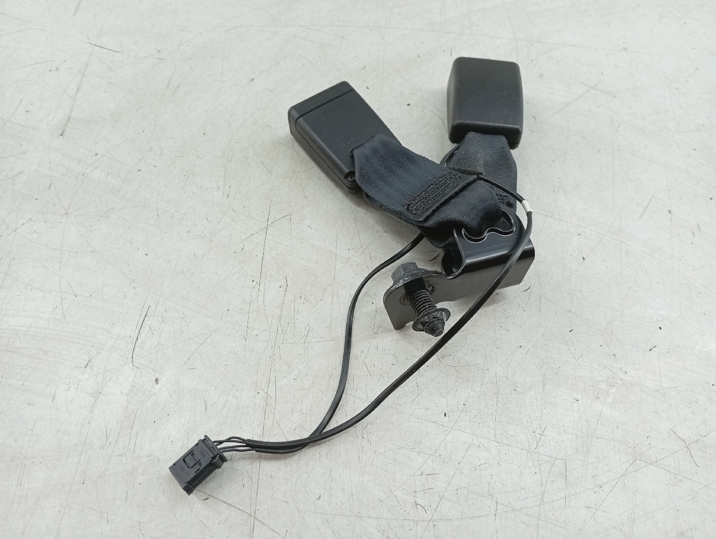 Encaixe do cinto OPEL CROSSLAND X (P17) | 17 - 