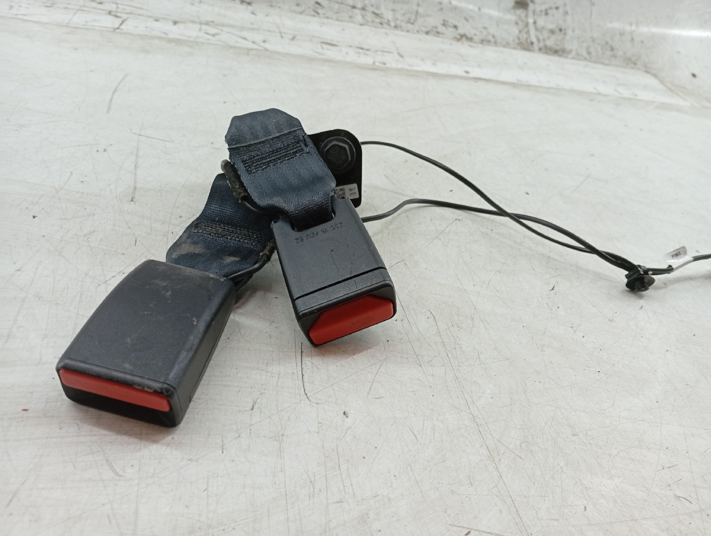 Encaixe do cinto OPEL CROSSLAND X (P17) | 17 - 