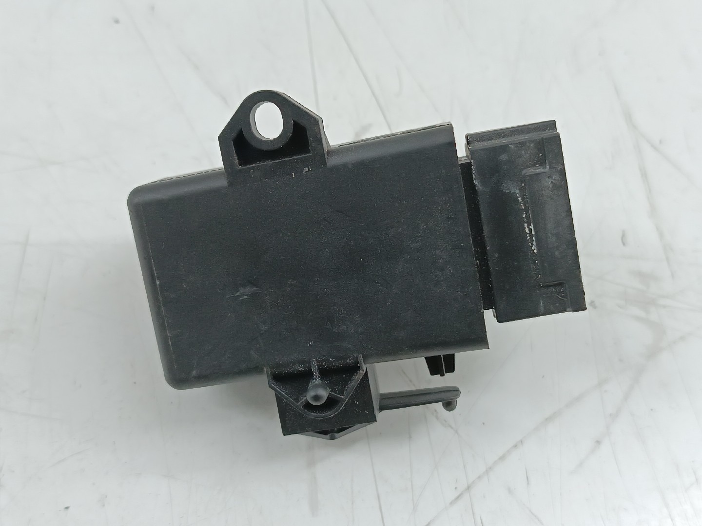 Módulo relé VOLKSWAGEN TRANSPORTER T6 Caixa (SGA, SGH, SHA, SHH) | 15 - 