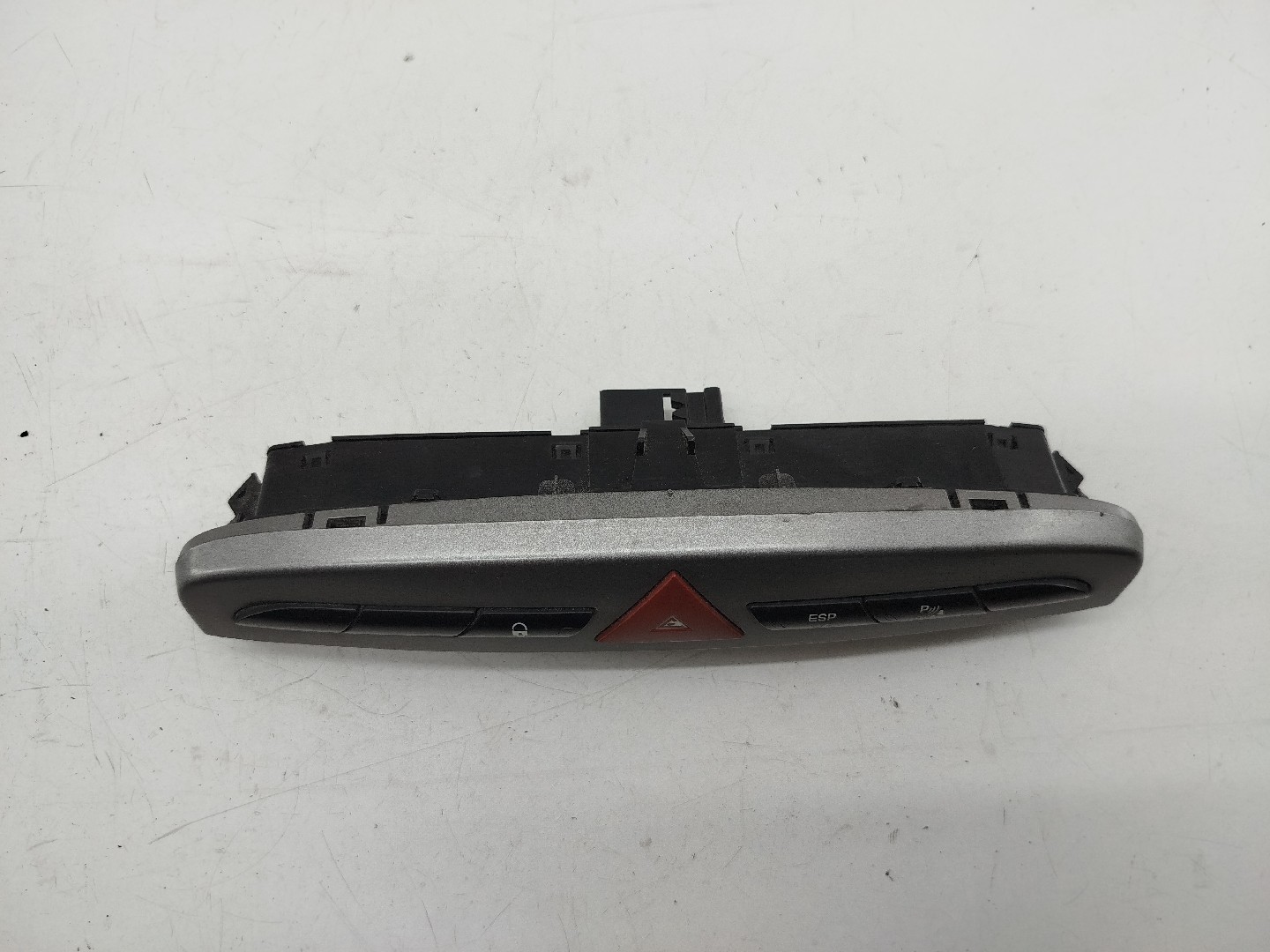 Botão dos 4 piscas PEUGEOT 308 I (4A_, 4C_) | 07 - 16 Imagem-1