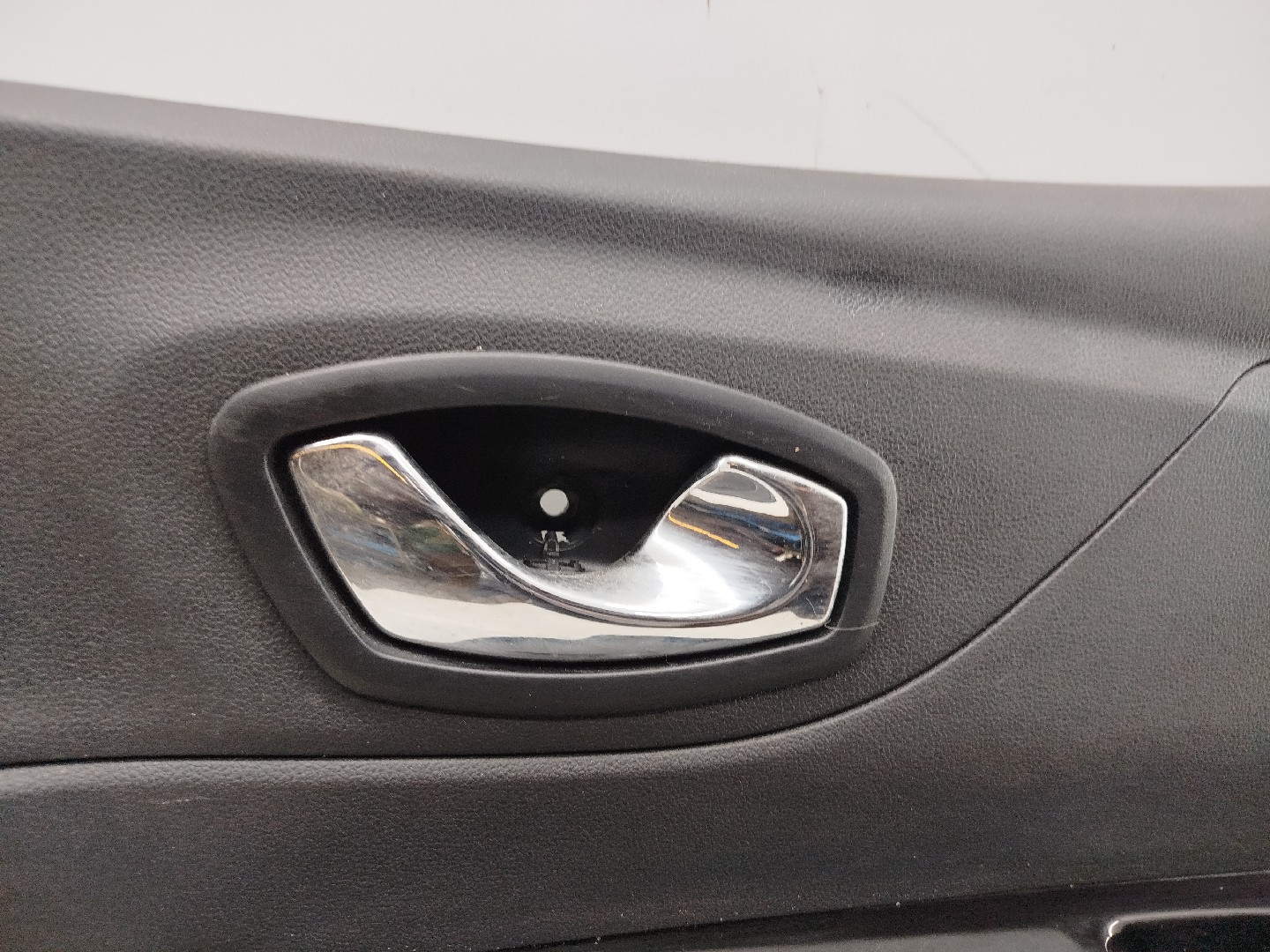 Quartela de porta frente direita RENAULT CAPTUR I (J5_, H5_) | 13 -  Imagem-1