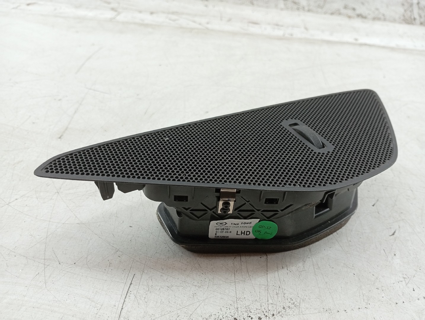 Difusor de ar esquerdo OPEL CROSSLAND X (P17) | 17 -  Imagem-2