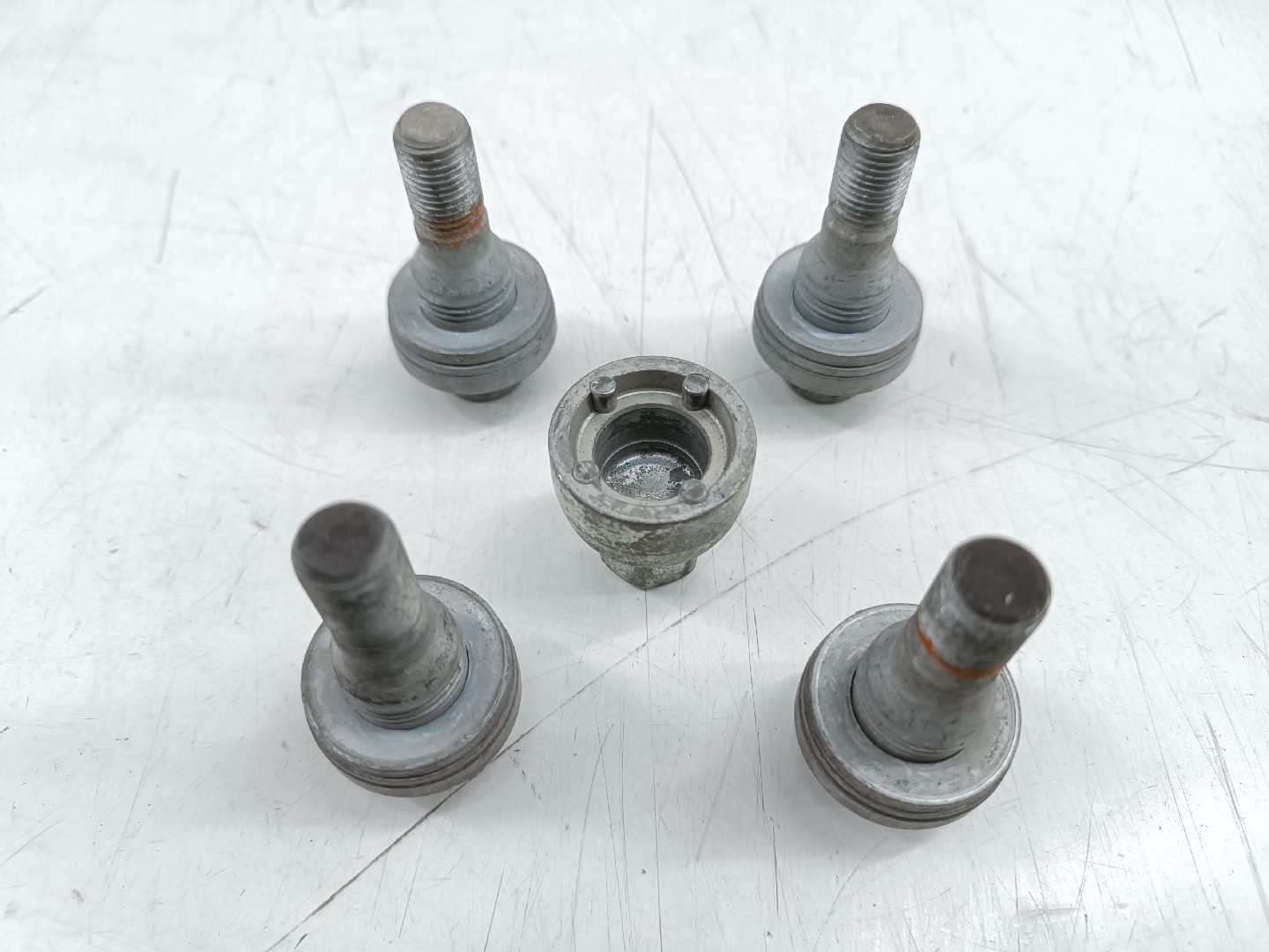 Kit pernos anti-roubo OPEL CROSSLAND X (P17) | 17 -  Imagem-1