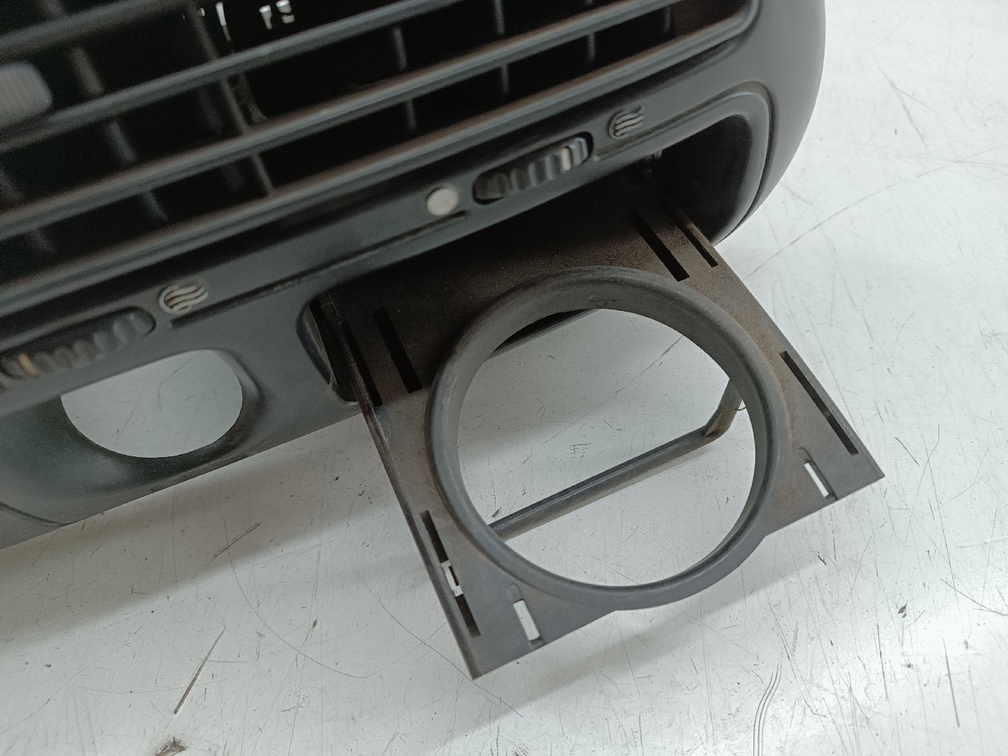 Difusor de ar FORD TRANSIT Caixa (E_ _) | 94 - 00 Imagem-3