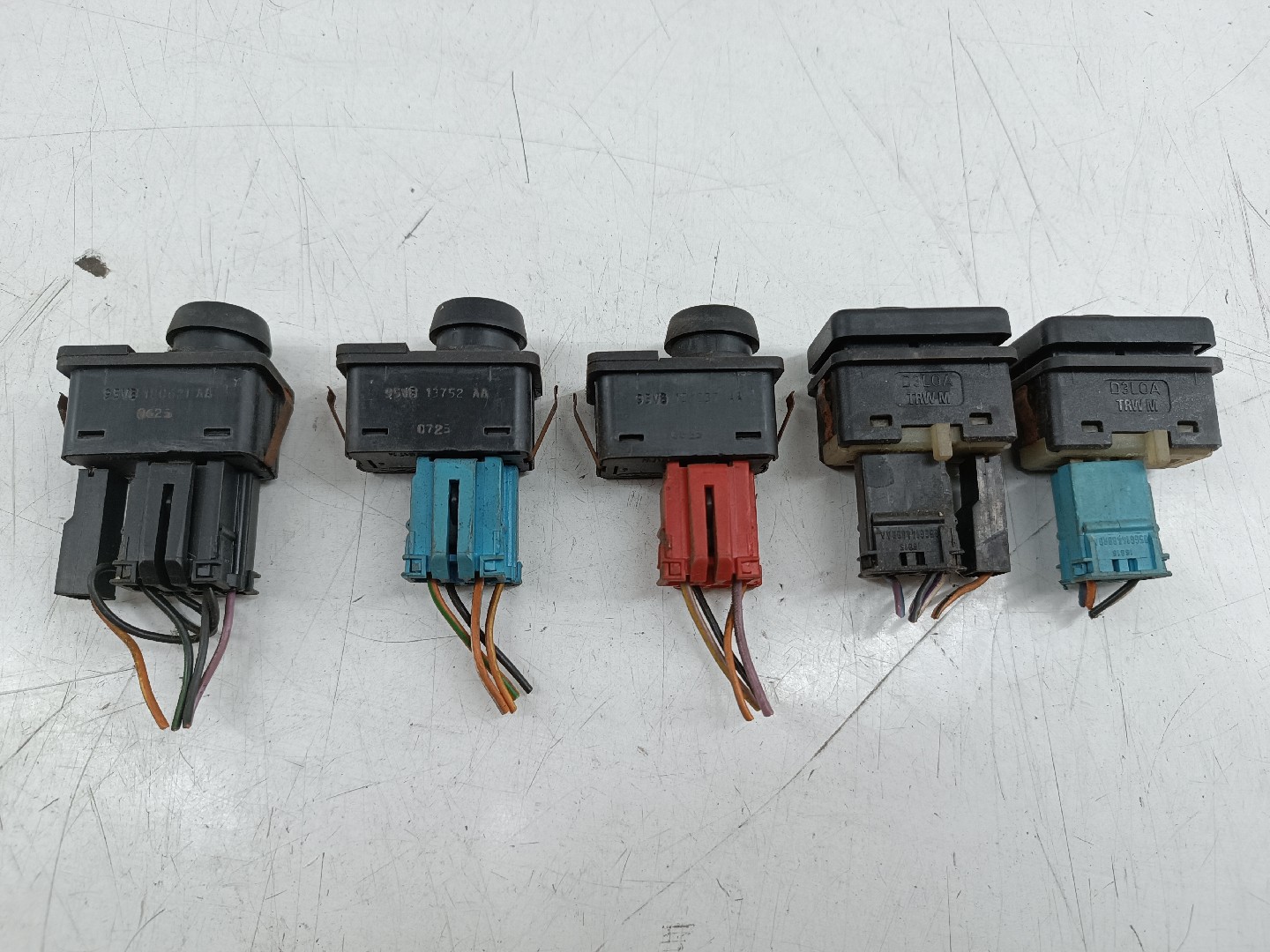 Comutador FORD TRANSIT Caixa (E_ _) | 94 - 00