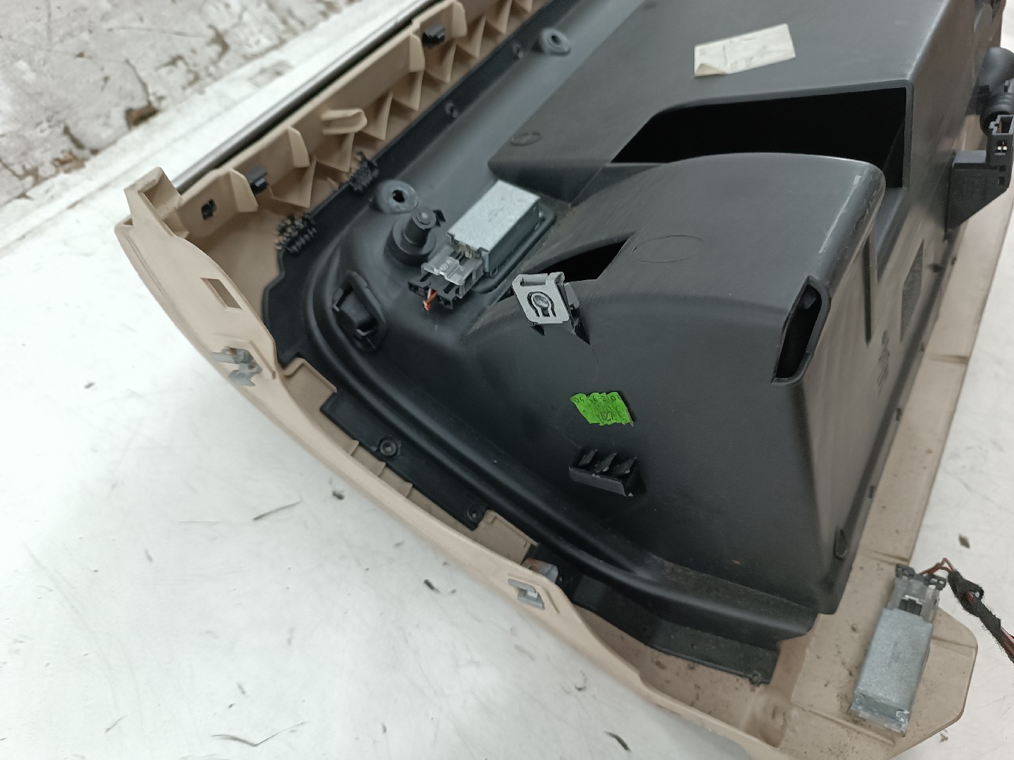 Porta luvas VOLKSWAGEN EOS (1F7, 1F8) | 06 - 15 Imagem-2