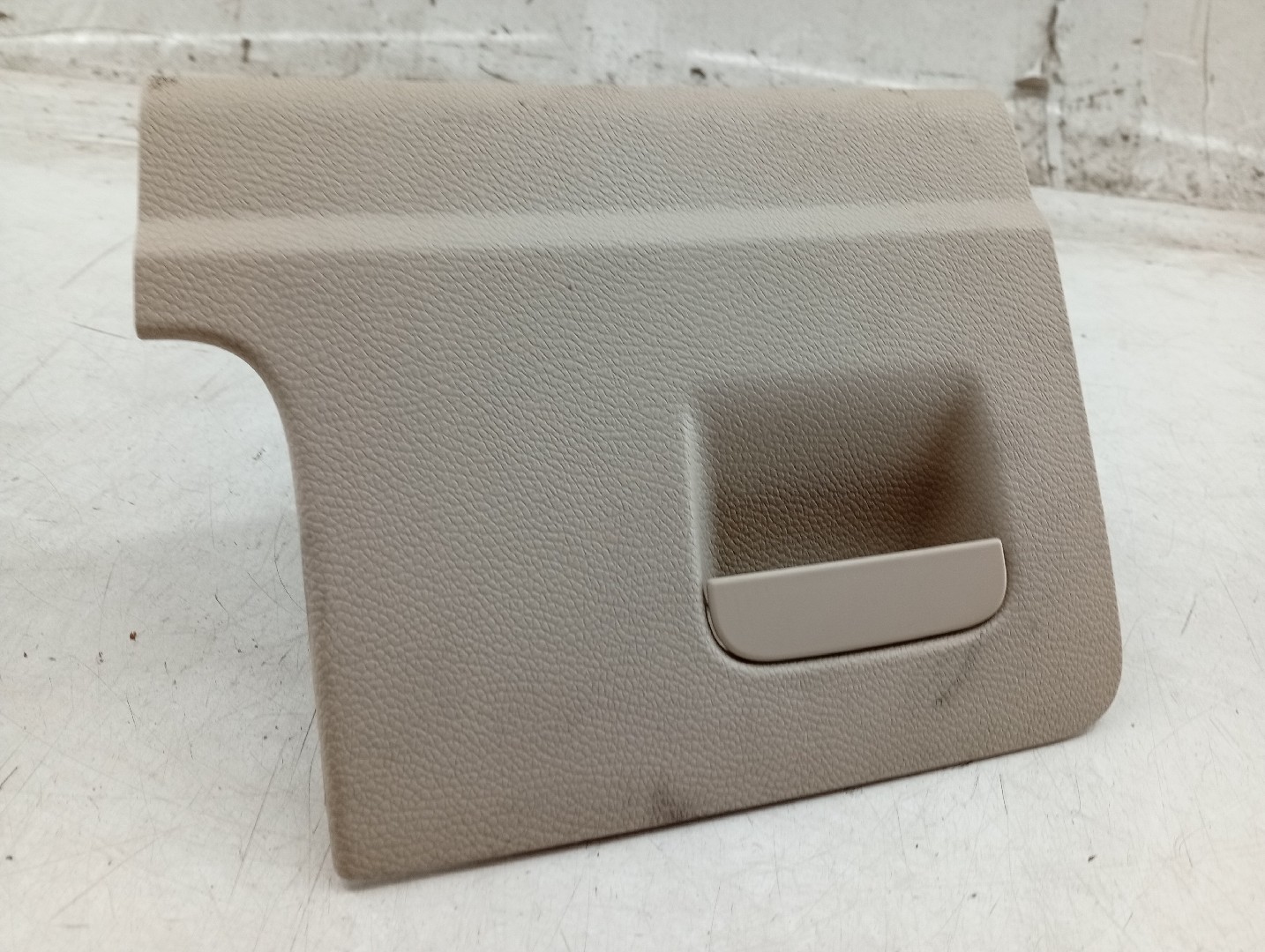 Caixa de arrumação VOLKSWAGEN EOS (1F7, 1F8) | 06 - 15 Imagem-1