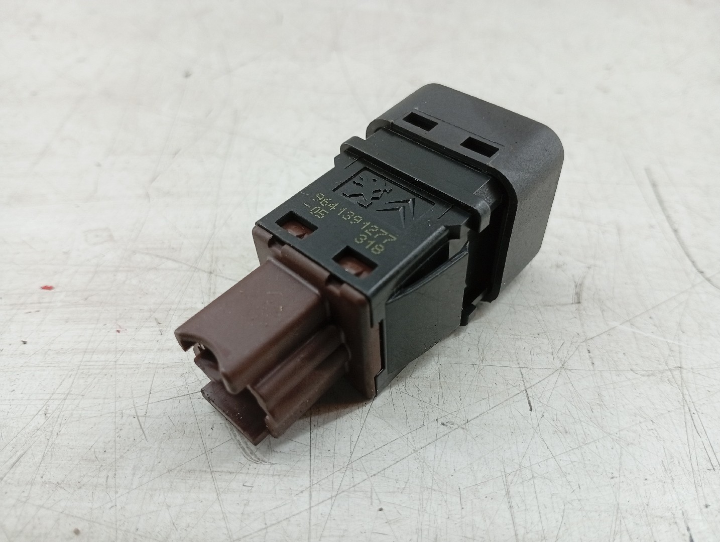 Botão de airbag de passageiro OPEL CROSSLAND X (P17) | 17 - 