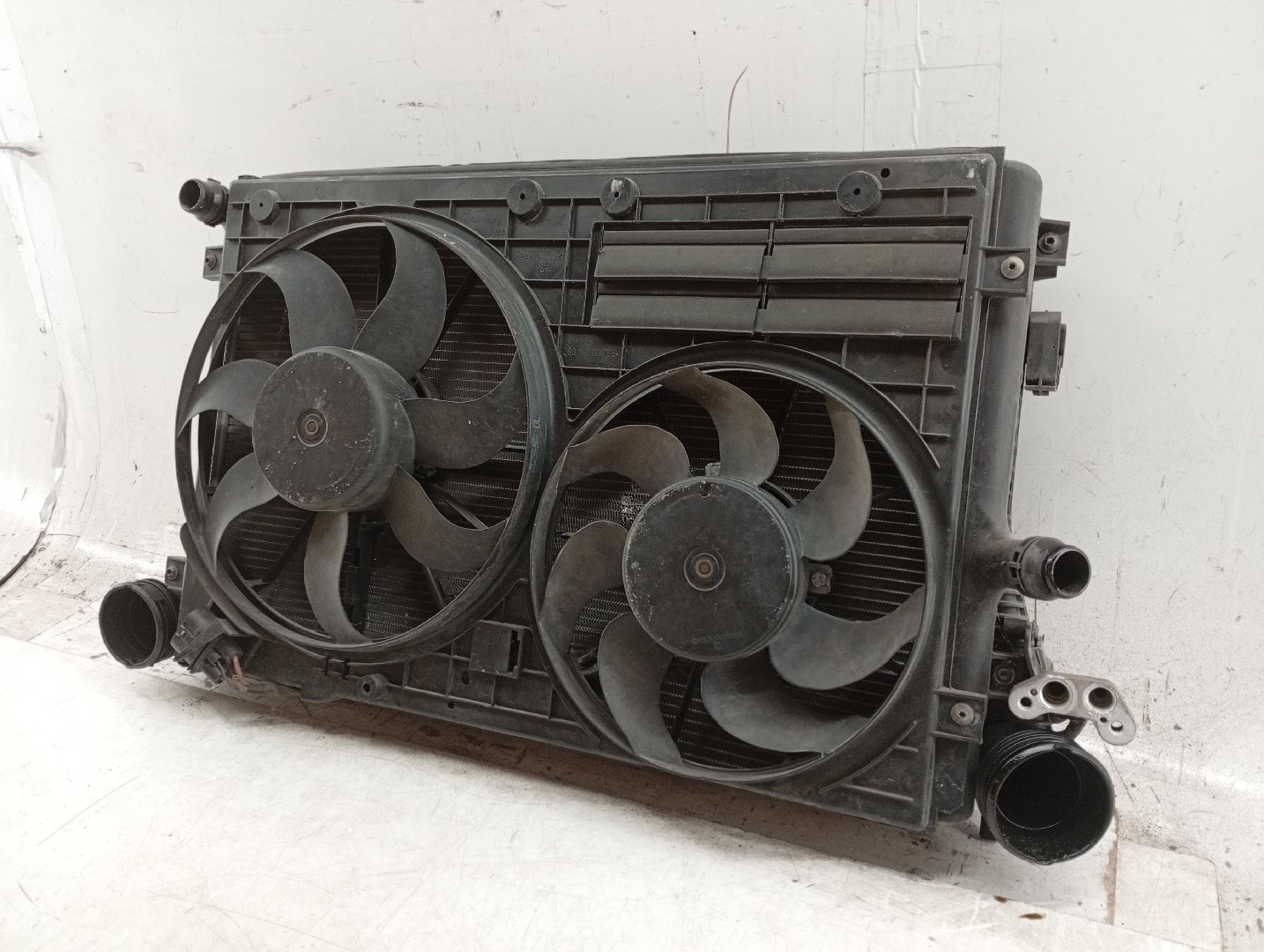 Conj. de 2/3  radiadores c/ TermoVentilador VOLKSWAGEN EOS (1F7, 1F8) | 06 - 15 Imagem-2