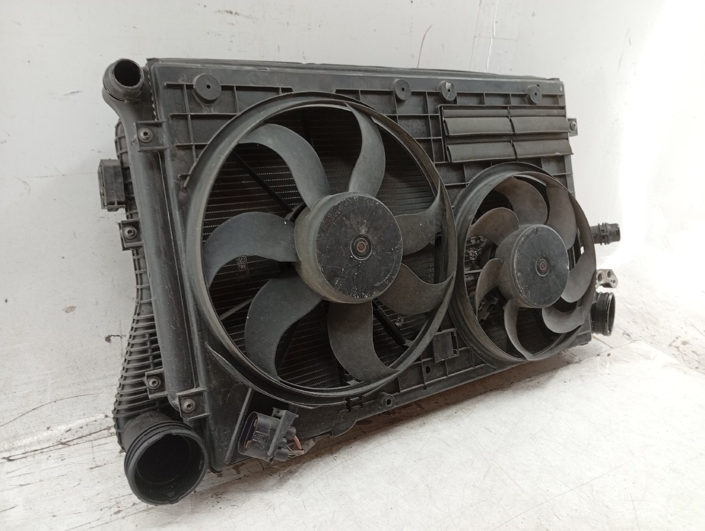 Conj. de 2/3  radiadores c/ TermoVentilador VOLKSWAGEN EOS (1F7, 1F8) | 06 - 15 Imagem-1
