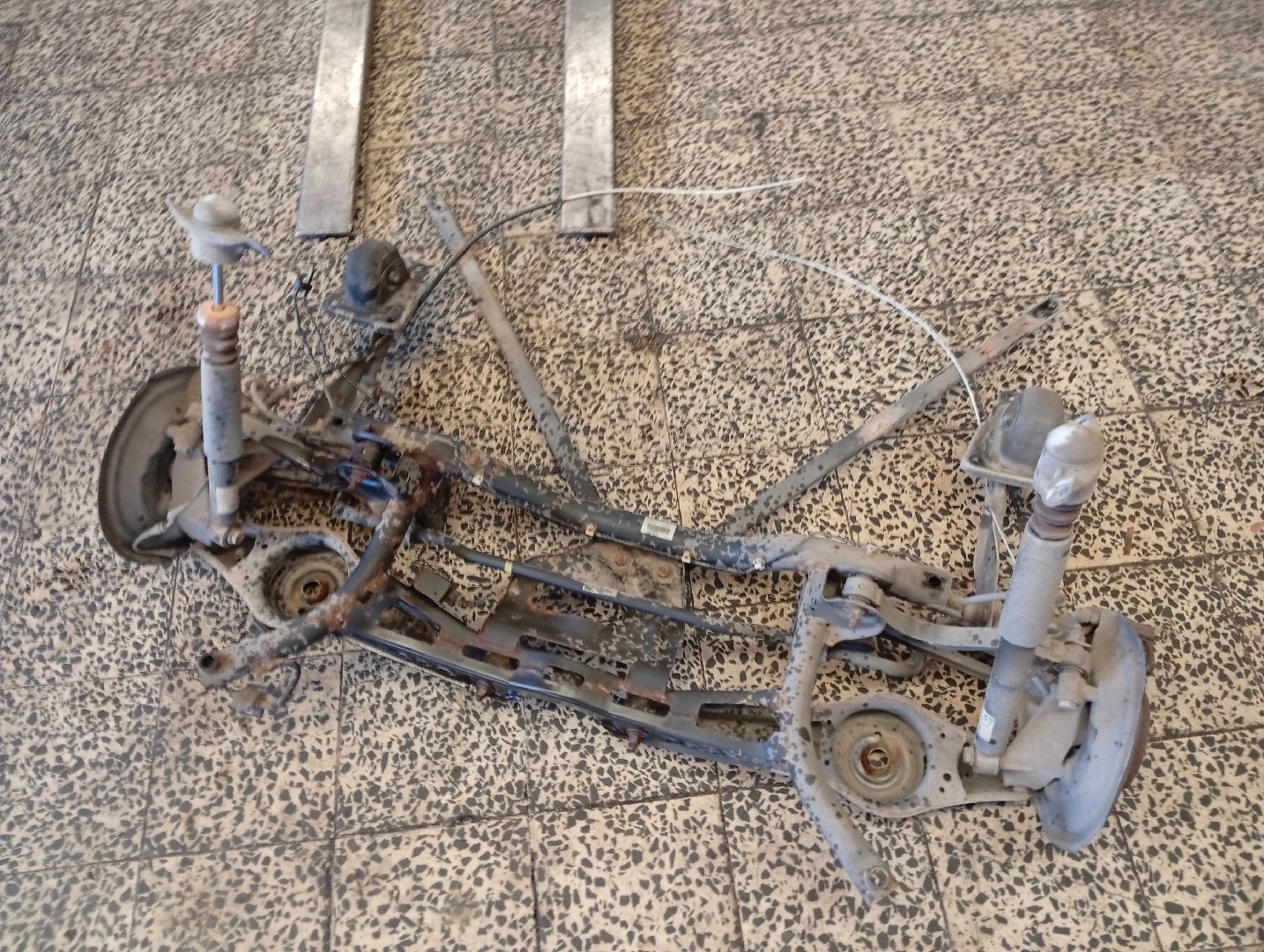 Eixo traseiro VOLKSWAGEN EOS (1F7, 1F8) | 06 - 15