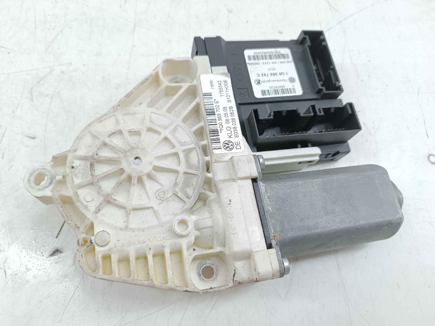 Motor de vidro frente direito VOLKSWAGEN EOS (1F7, 1F8) | 06 - 15 Imagem-4