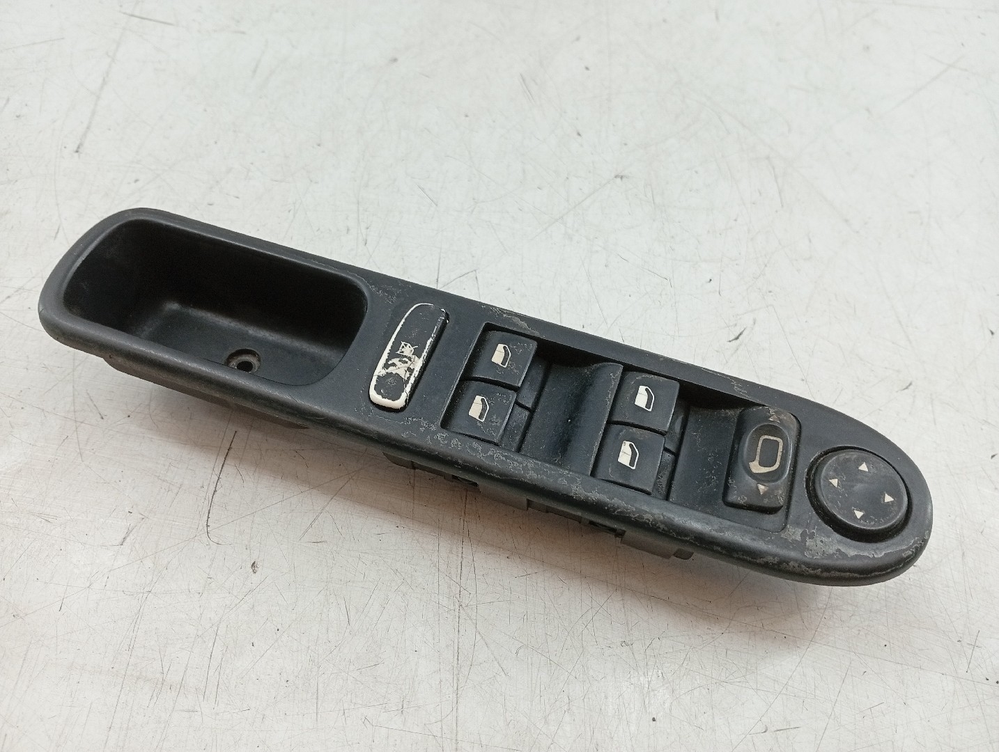 Comutador de vidro frente esquerdo PEUGEOT 307 Break (3E) | 02 - 09 Imagem-1