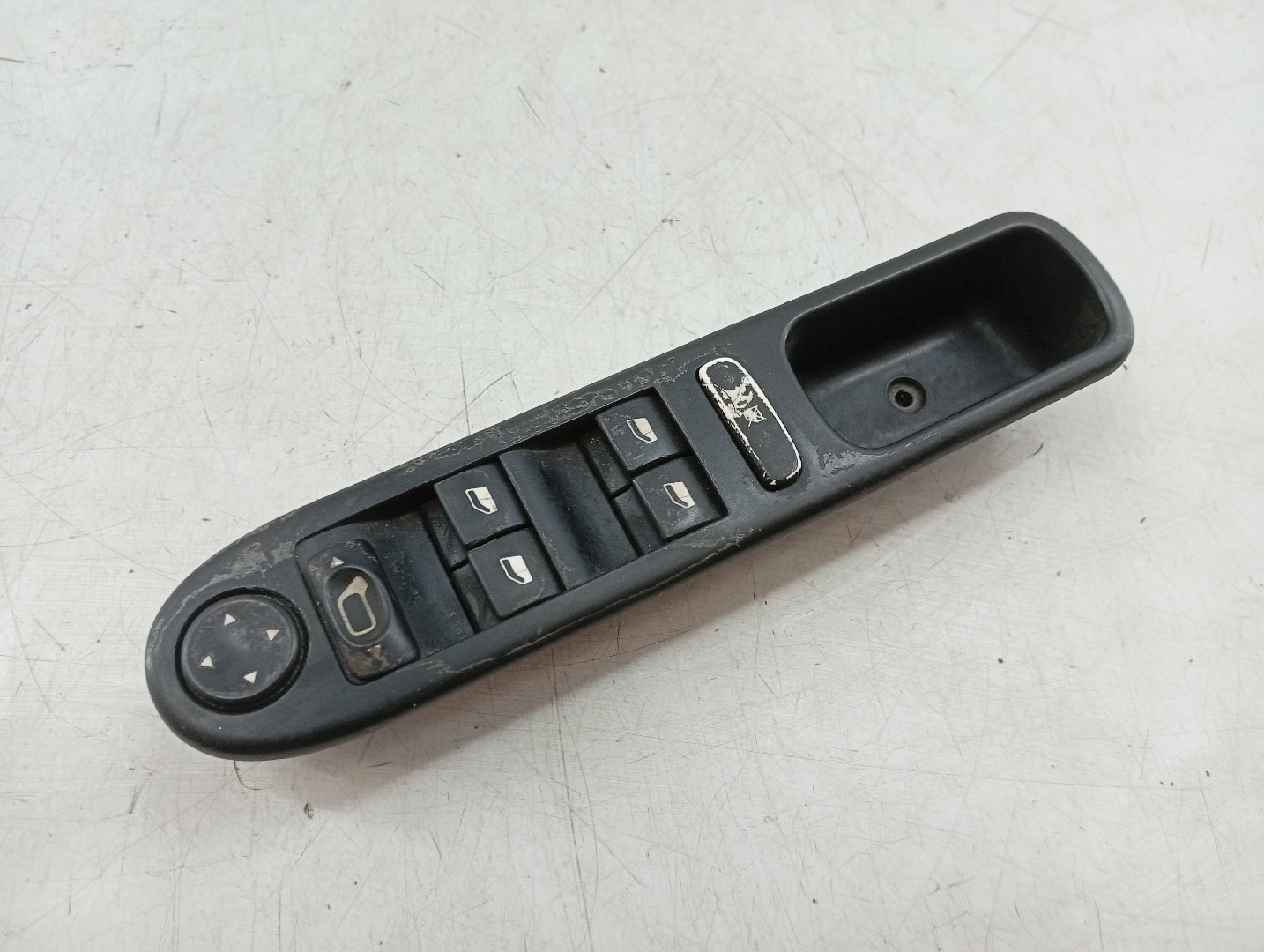 Comutador de vidro frente esquerdo PEUGEOT 307 Break (3E) | 02 - 09