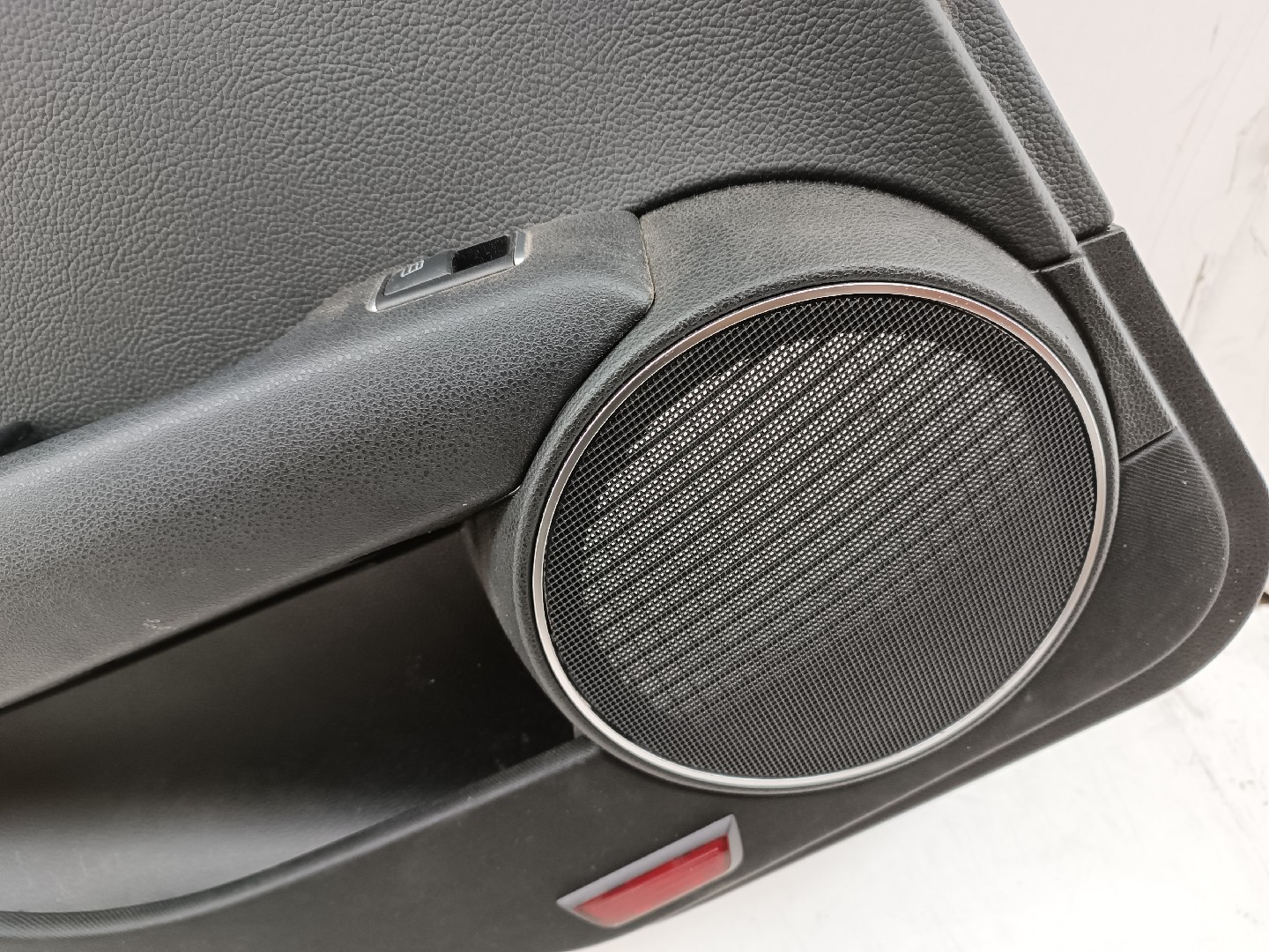 Quartela / forra Porta Tras Esquerdo MERCEDES-BENZ C-CLASS (W204) | 07 - 15 Imagem-6