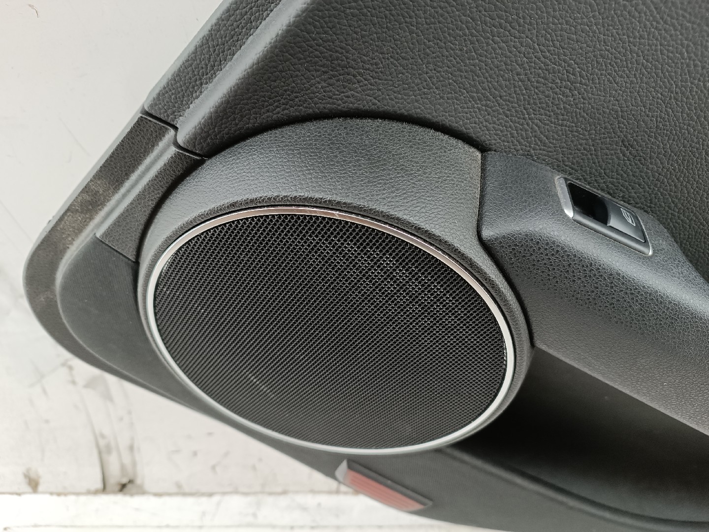 Quartela / forra Porta Tras Direito MERCEDES-BENZ C-CLASS (W204) | 07 - 15 Imagem-6