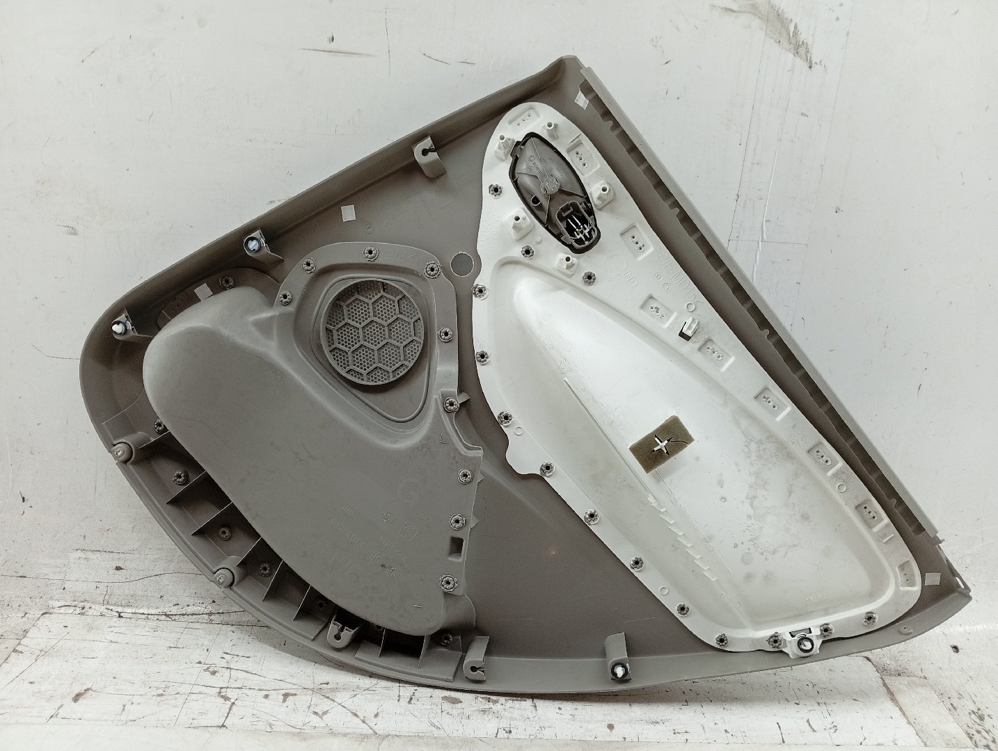 Quartela de porta trás esquerda RENAULT ZOE (BFM_) | 12 - 