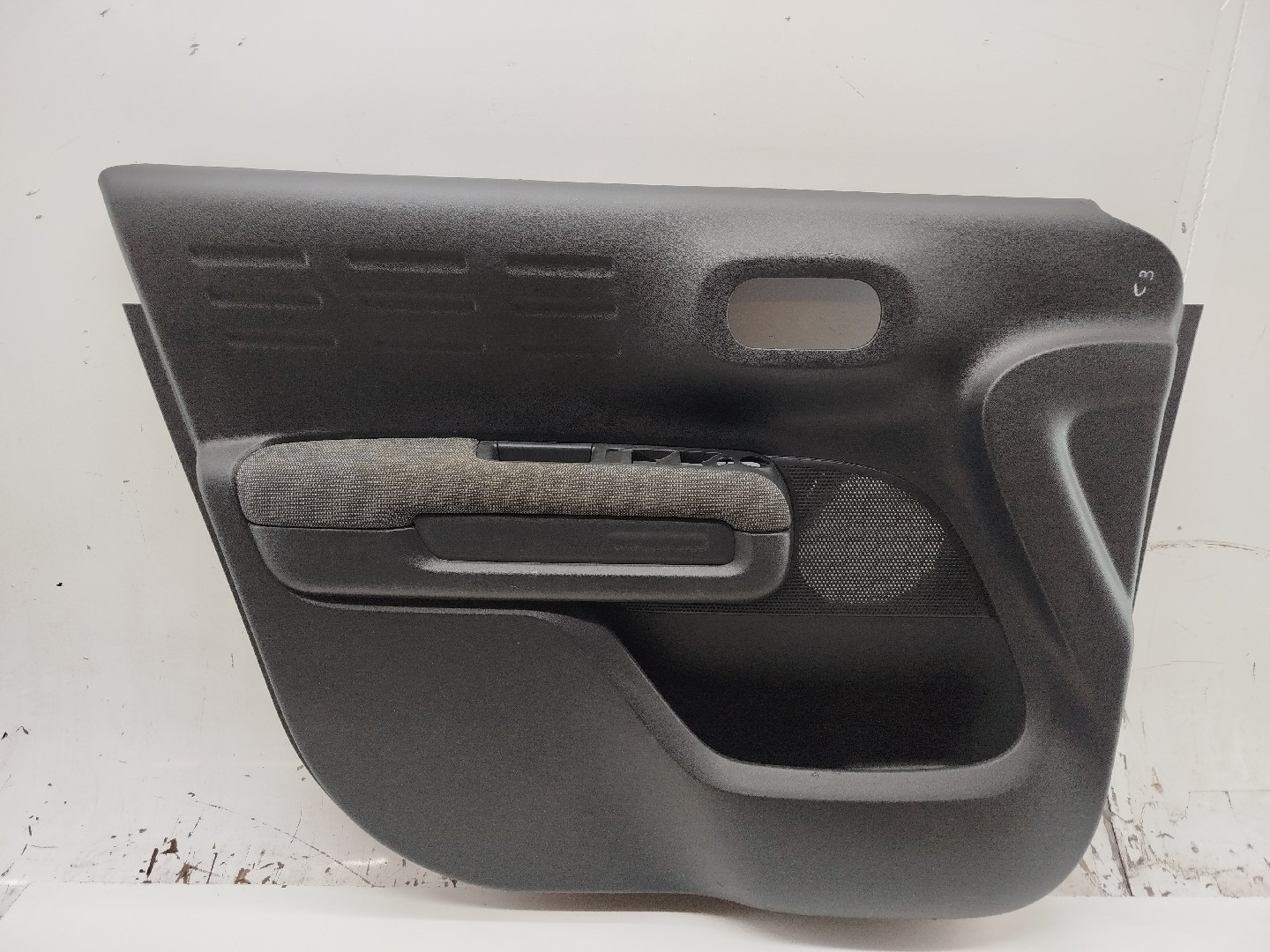Quartela de porta frente esquerda CITROEN C3 AIRCROSS II (2R_, 2C_) | 17 - 
