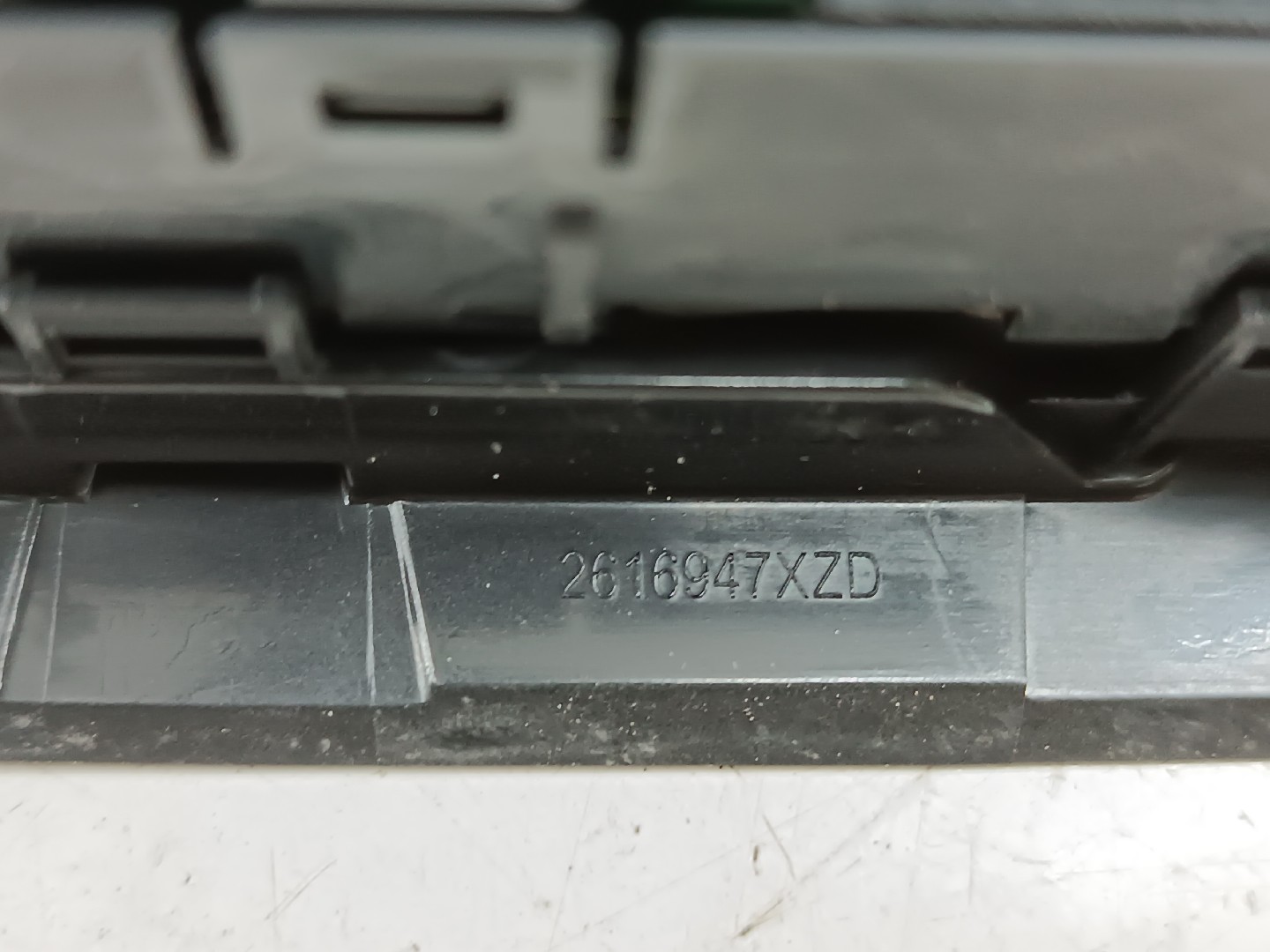 Comutador de vidro frente esquerdo PEUGEOT 308 III Imagem-1