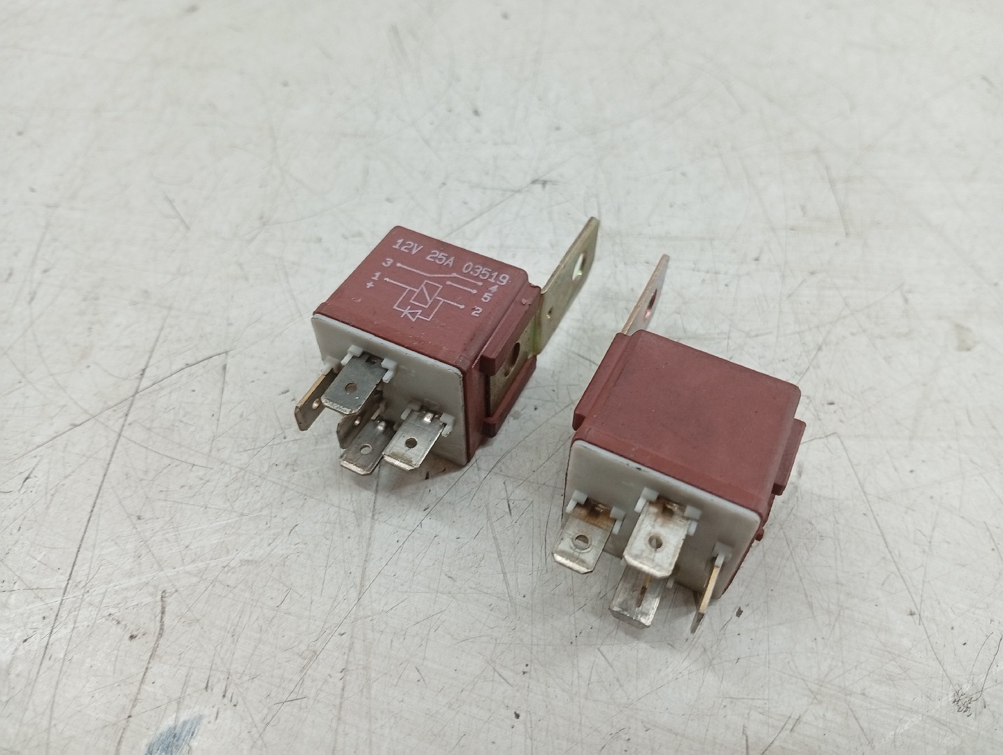 Módulos de relés RENAULT LAGUNA I (B56_, 556_) | 93 - 02