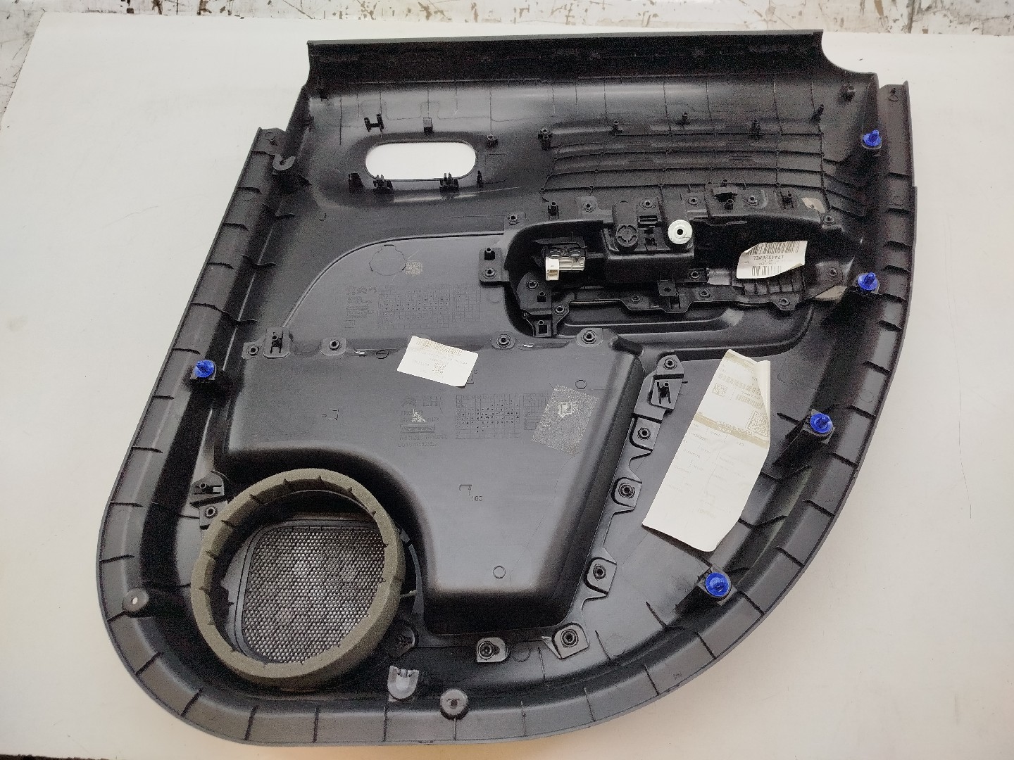 Quartela de porta trás esquerda CITROEN C3 AIRCROSS II (2R_, 2C_) | 17 -  Imagem-1