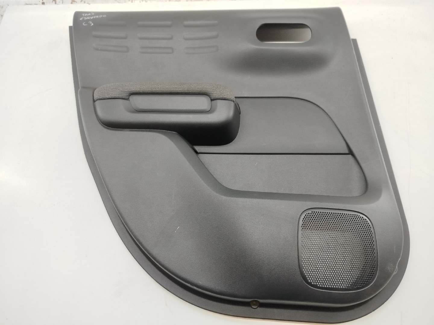 Quartela de porta trás esquerda CITROEN C3 AIRCROSS II (2R_, 2C_) | 17 - 