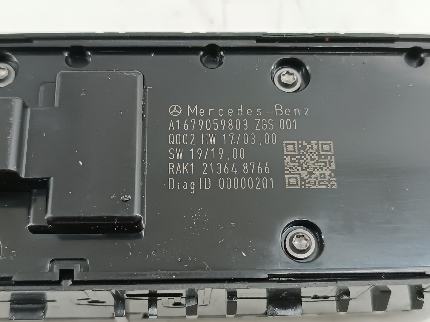 Comutador de vidro frente esquerdo MERCEDES-BENZ A-CLASS (W177) | 18 -  Imagem-1