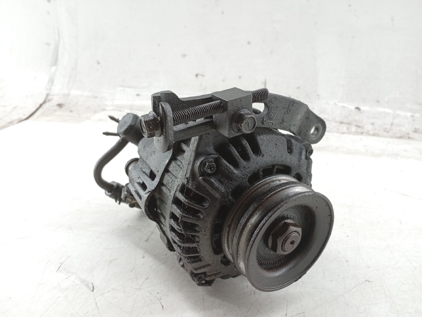 Alternador HYUNDAI H-1 / STAREX Veículo multiuso (A1) | 97 -  Imagem-4